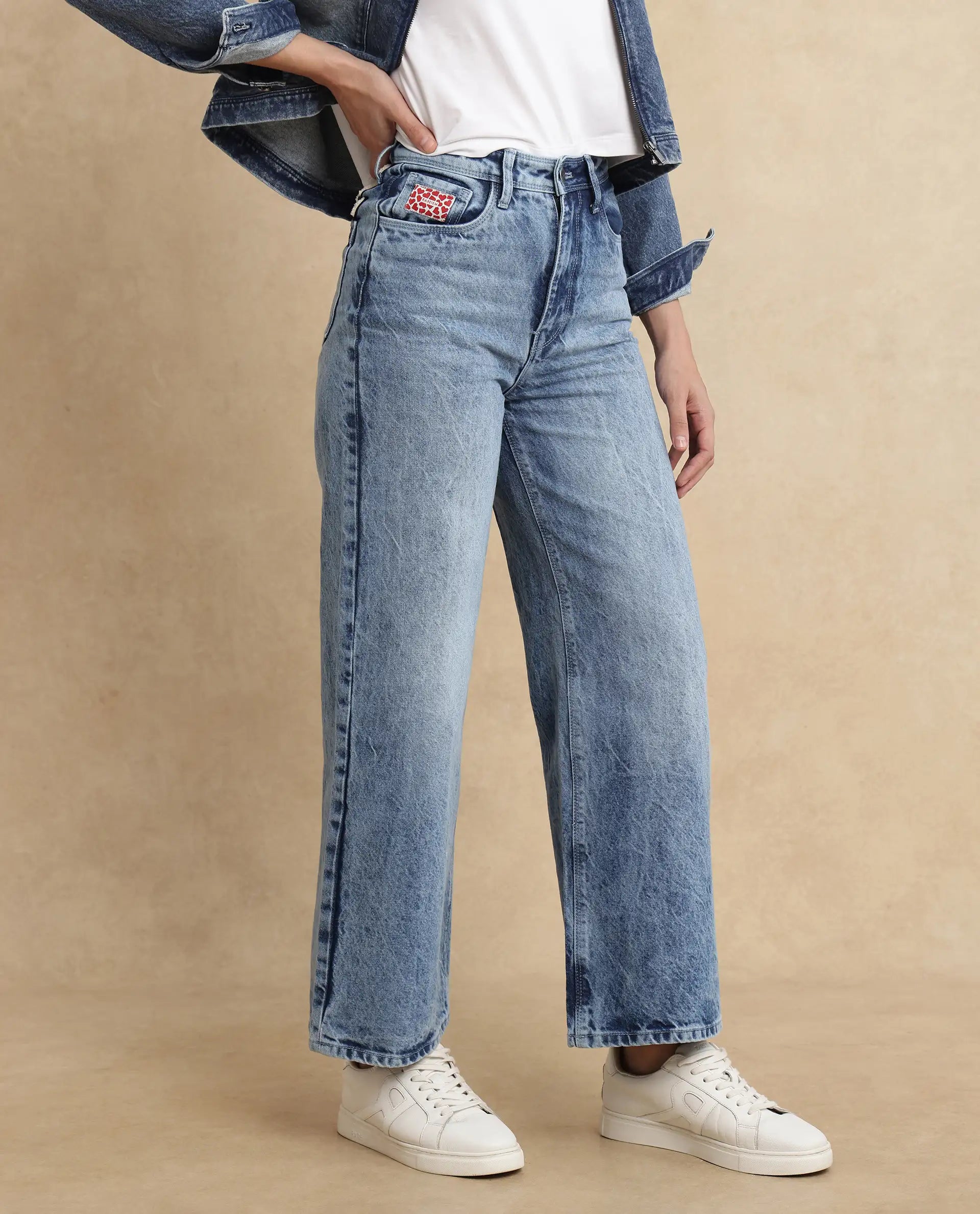 Rareism Women Pref Blue Cotton Fabric Relaxed Fit Plain Jeans