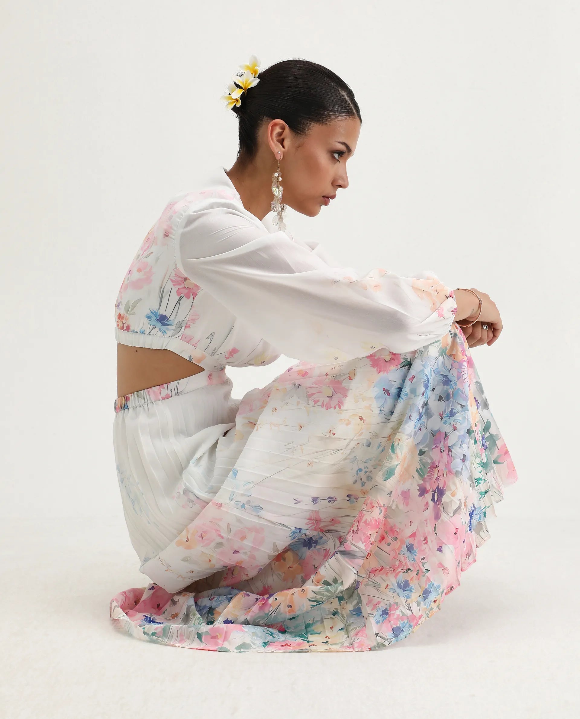 Rareism Women's Preger Multi Polyester V-Neck Floral Print Midi Fit And Flare Dress