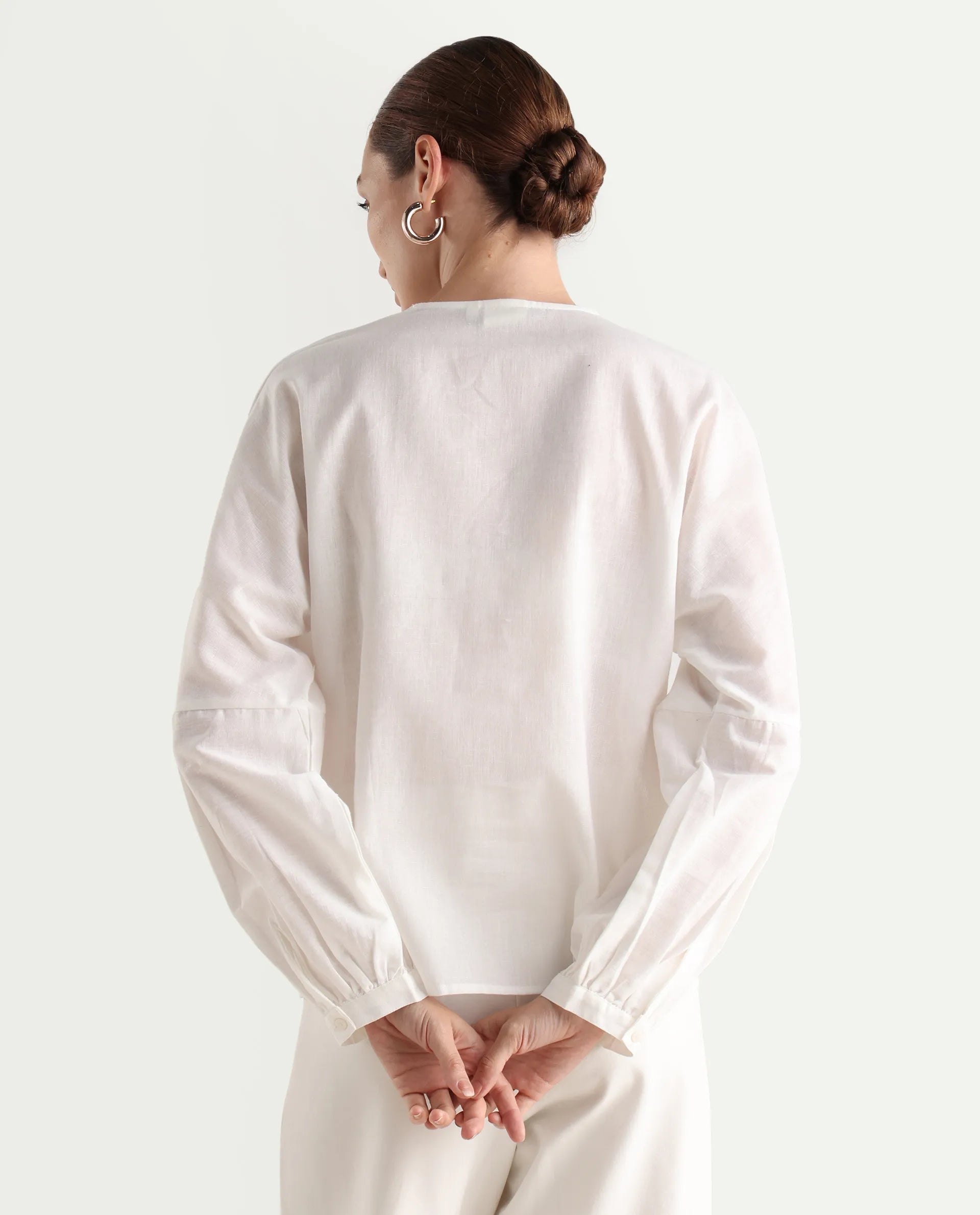 Rareism Women's Present White Cotton Lapel Neck Plain Balloon Sleeve Regular Fit Top