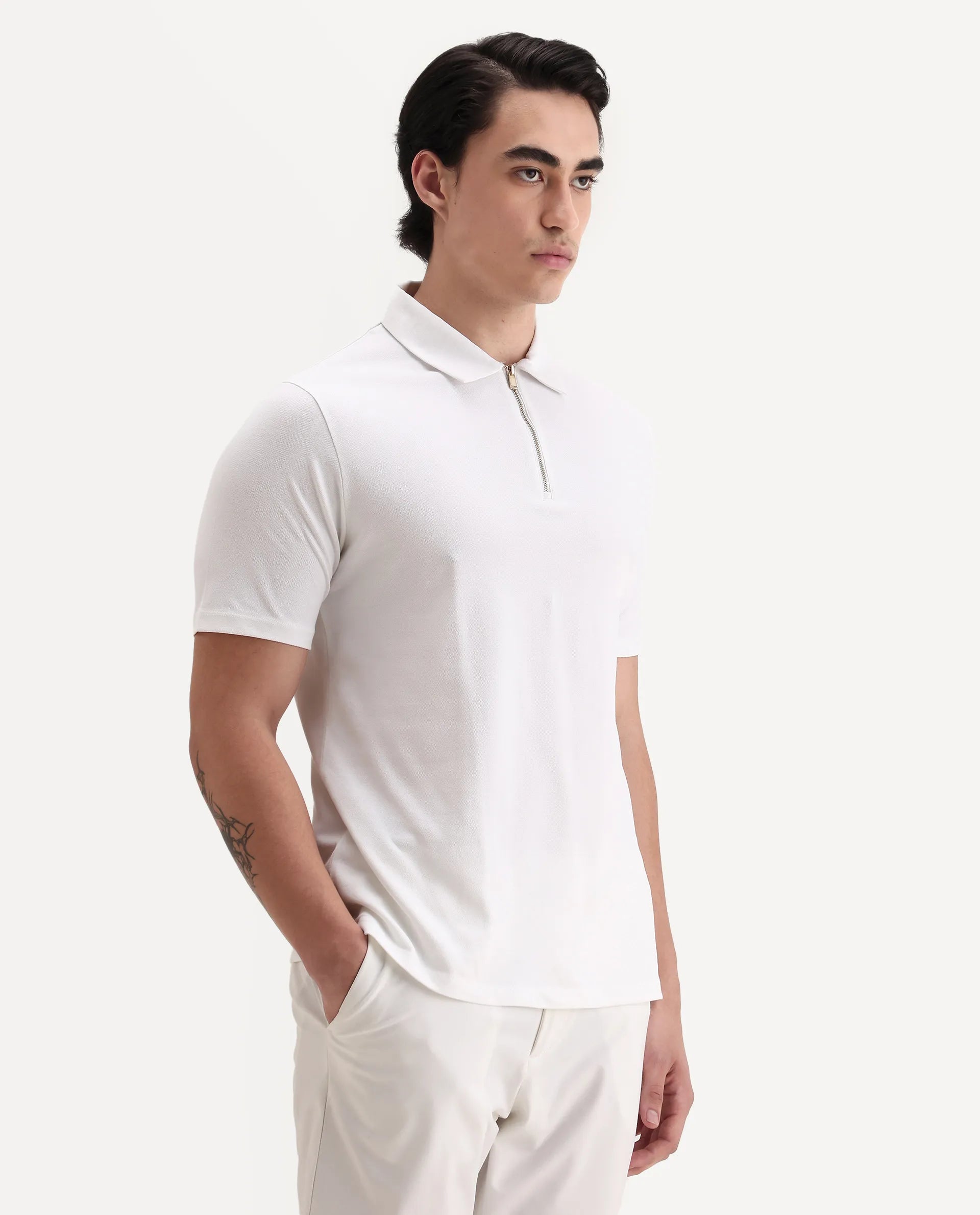 Rare Rabbit Men's Guild Casual Prin 1 White Cotton Blend Plain Regular Fit Half Sleeve Polo