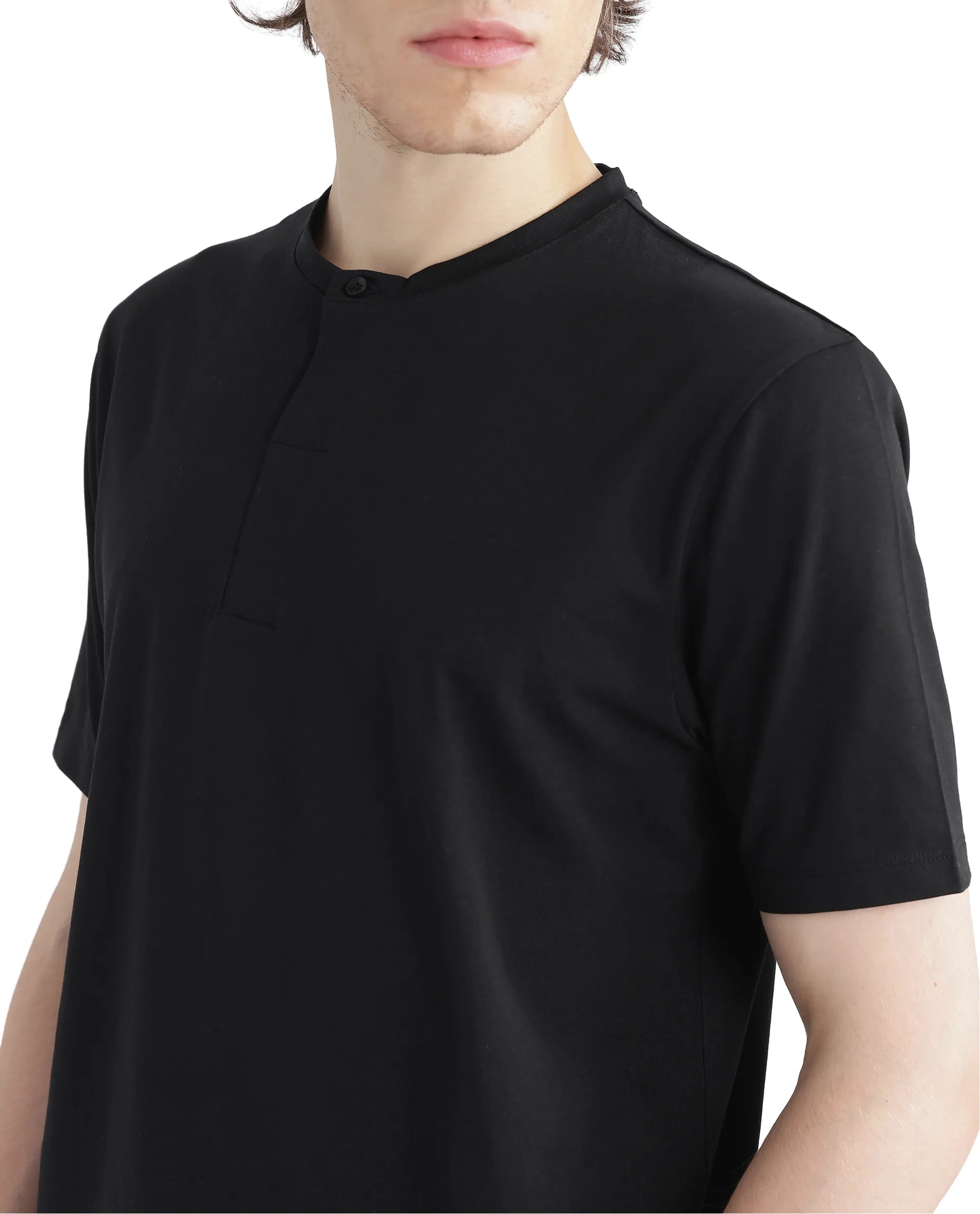 Rare Rabbit Men Purt Black Cotton Blend Fabric Short Sleeve Crew Neck Printed T-Shirt