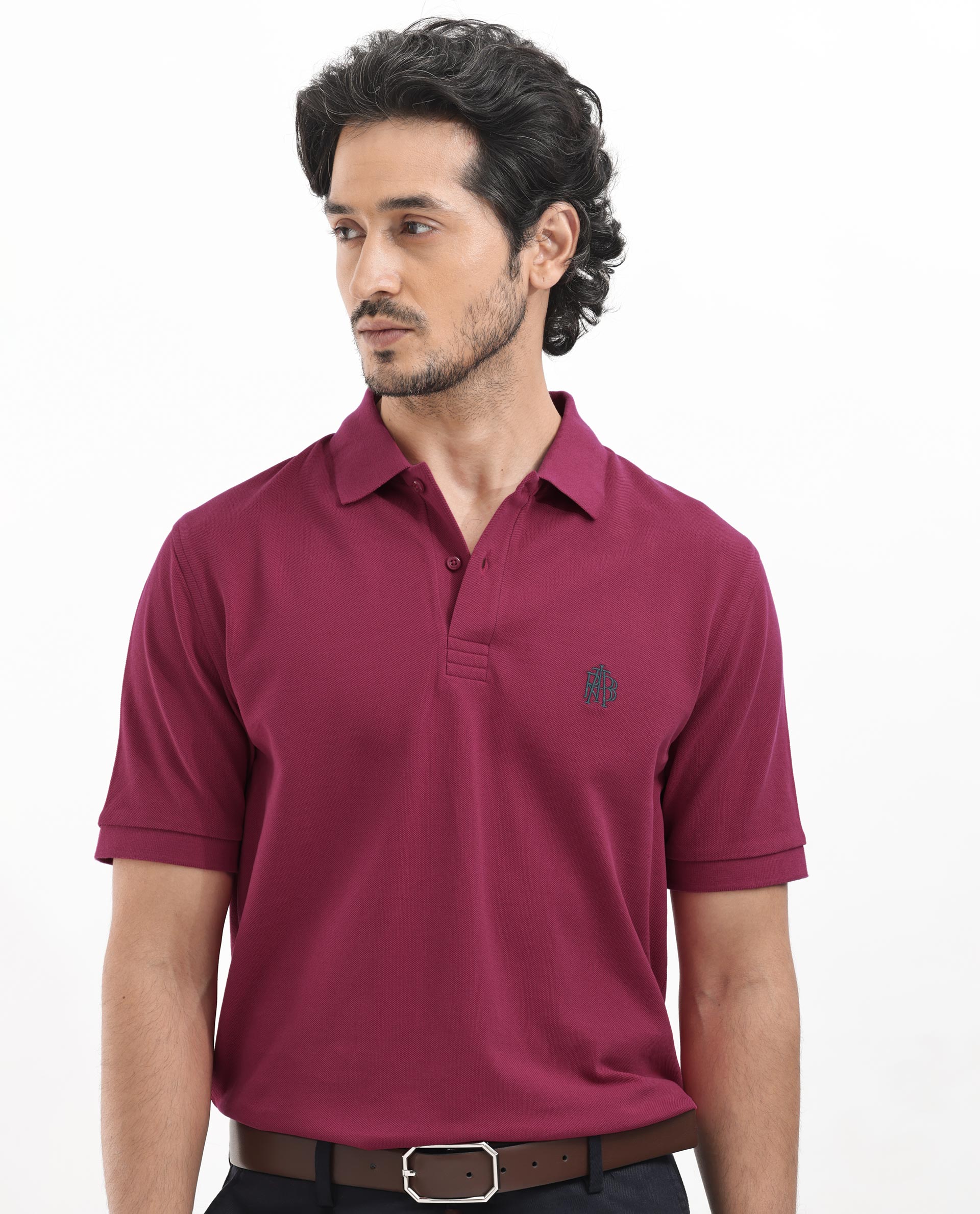 Rare Rabbit Mens Paret-Bright Red Short Sleeve Embroidered Logo Solid Polo T-Shirt