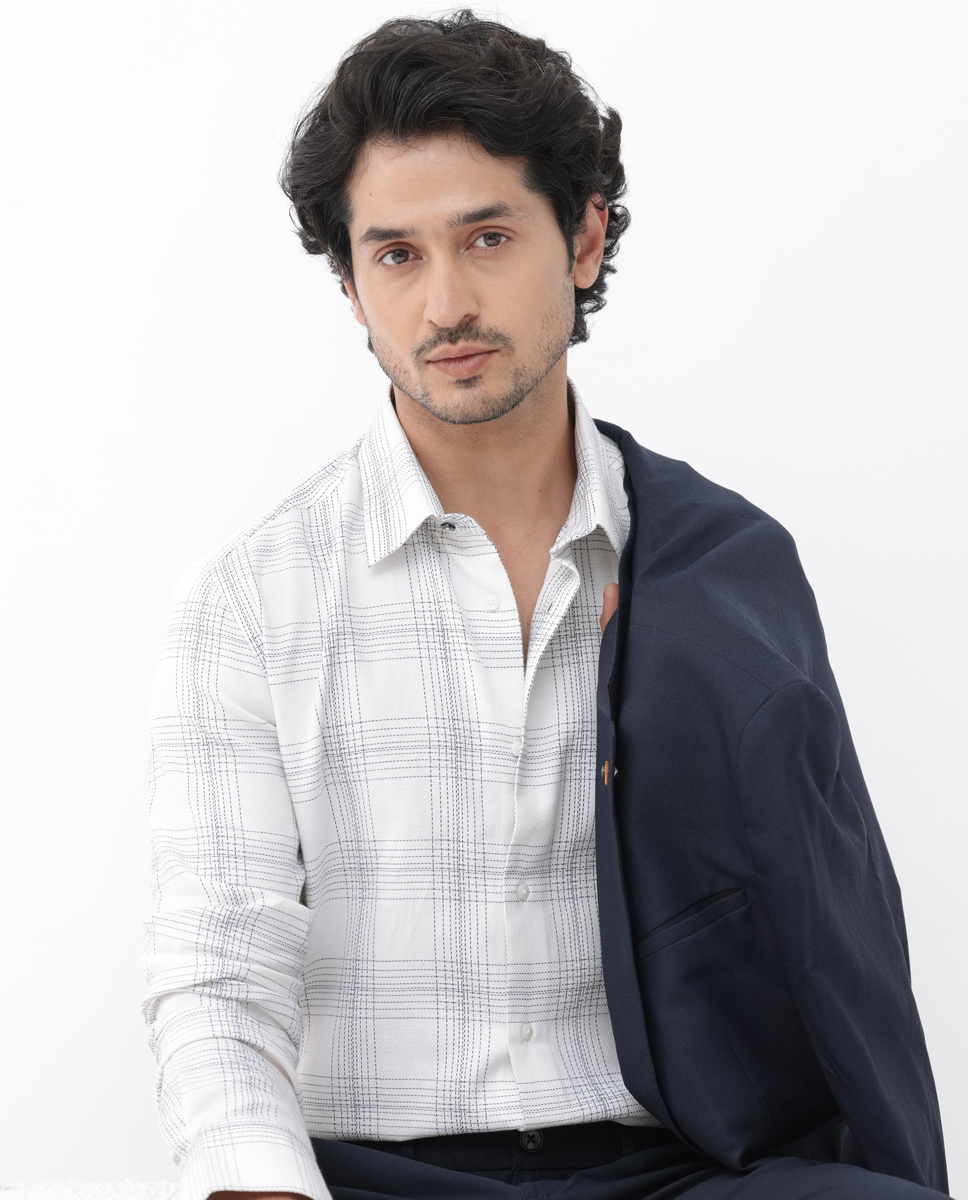 Rare Rabbit Mens Raul White Cotton Fabric Full Sleeves Checks Shirt