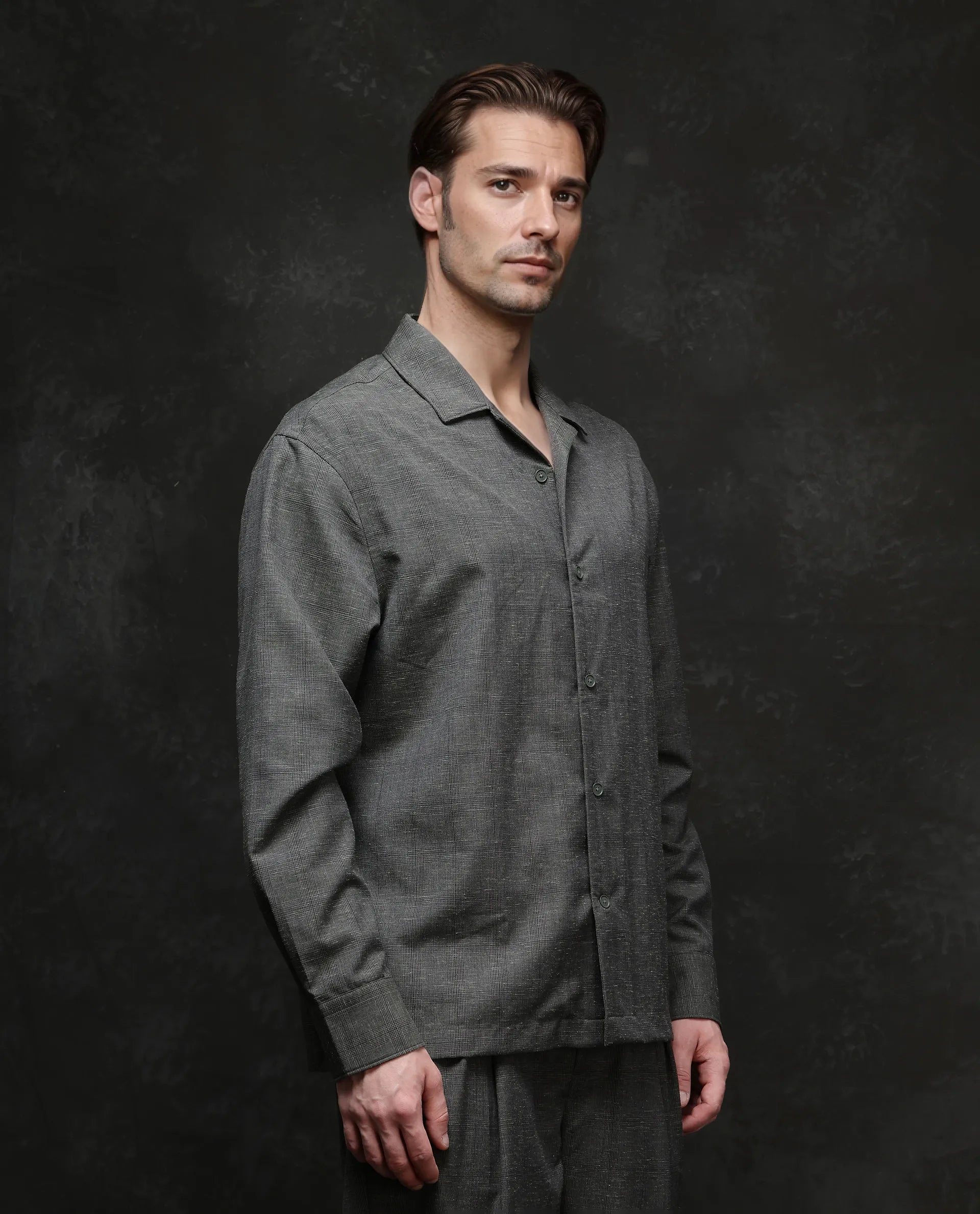 Rare Rabbit Men Reno Dark Green Full Sleeve Collared Neck Button Closure Regular Fit Checks Shirt