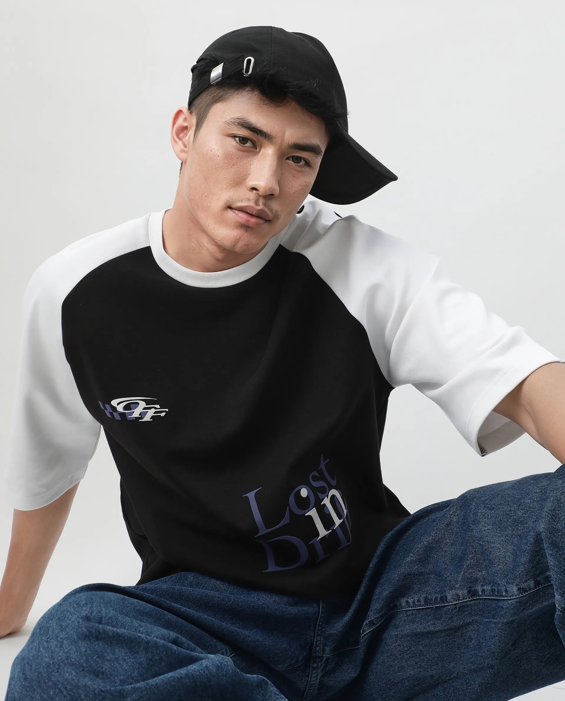 Rare Rabbit Men's Reva Black Cotton Blend Hd Print Oversized Fit Half Sleeve Crew Neck T-Shirt