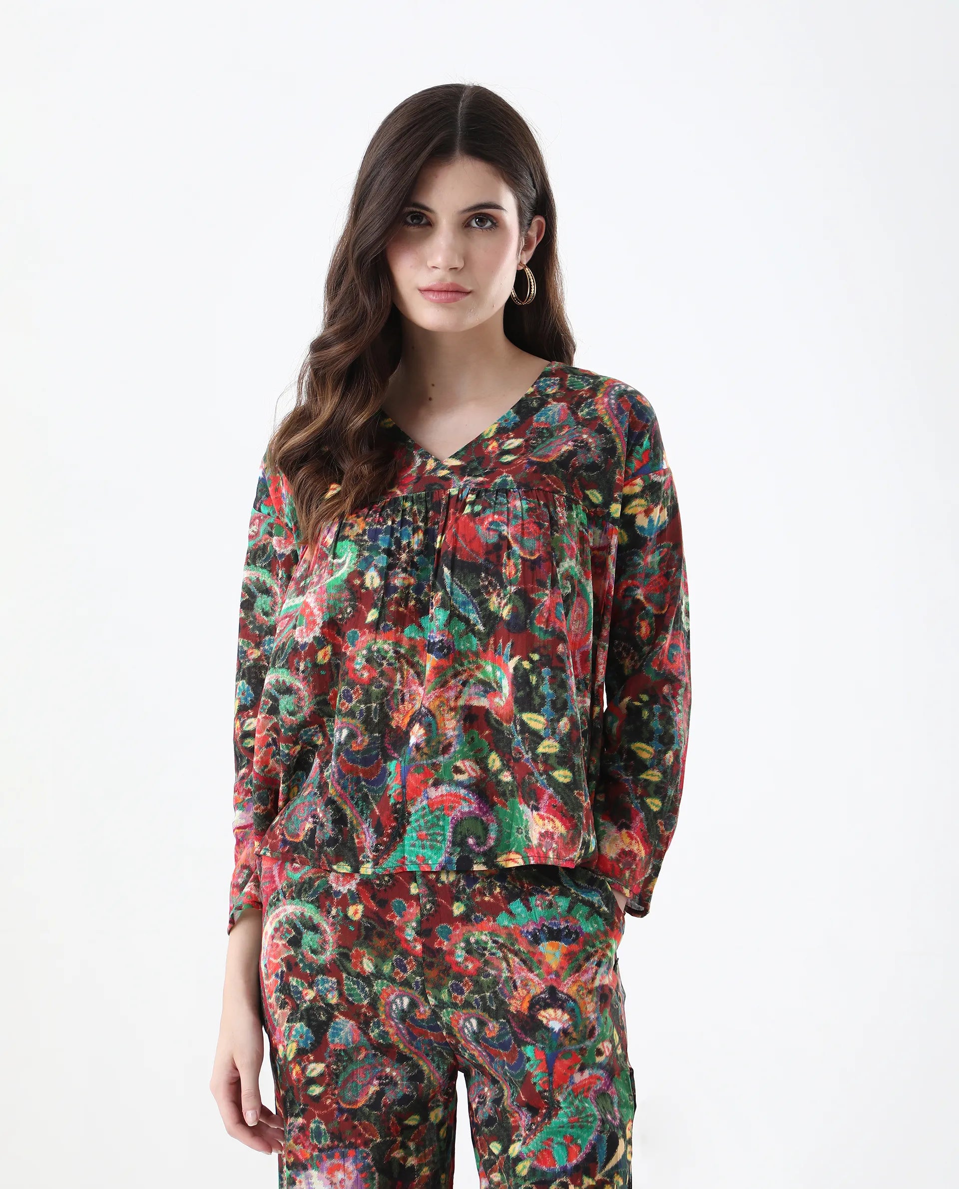 Rareism Women's Rinatao-T Dark Multi Cotton Blend V-Neck Paisley Print Regular Fit Top