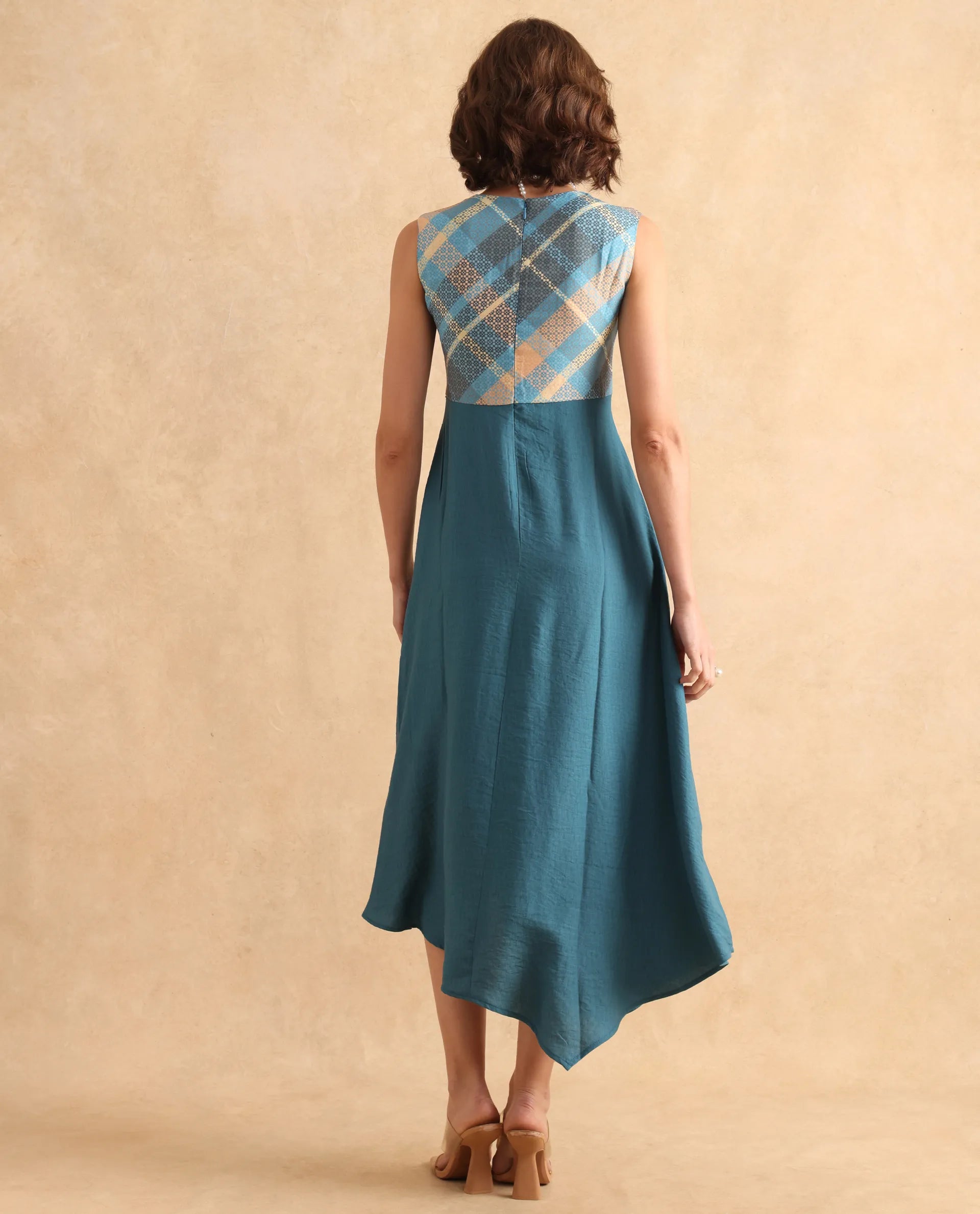 Rareism Women Riskal Blue Sleeveless Round Neck Fit And Flare Maxi Flannel Print Dress