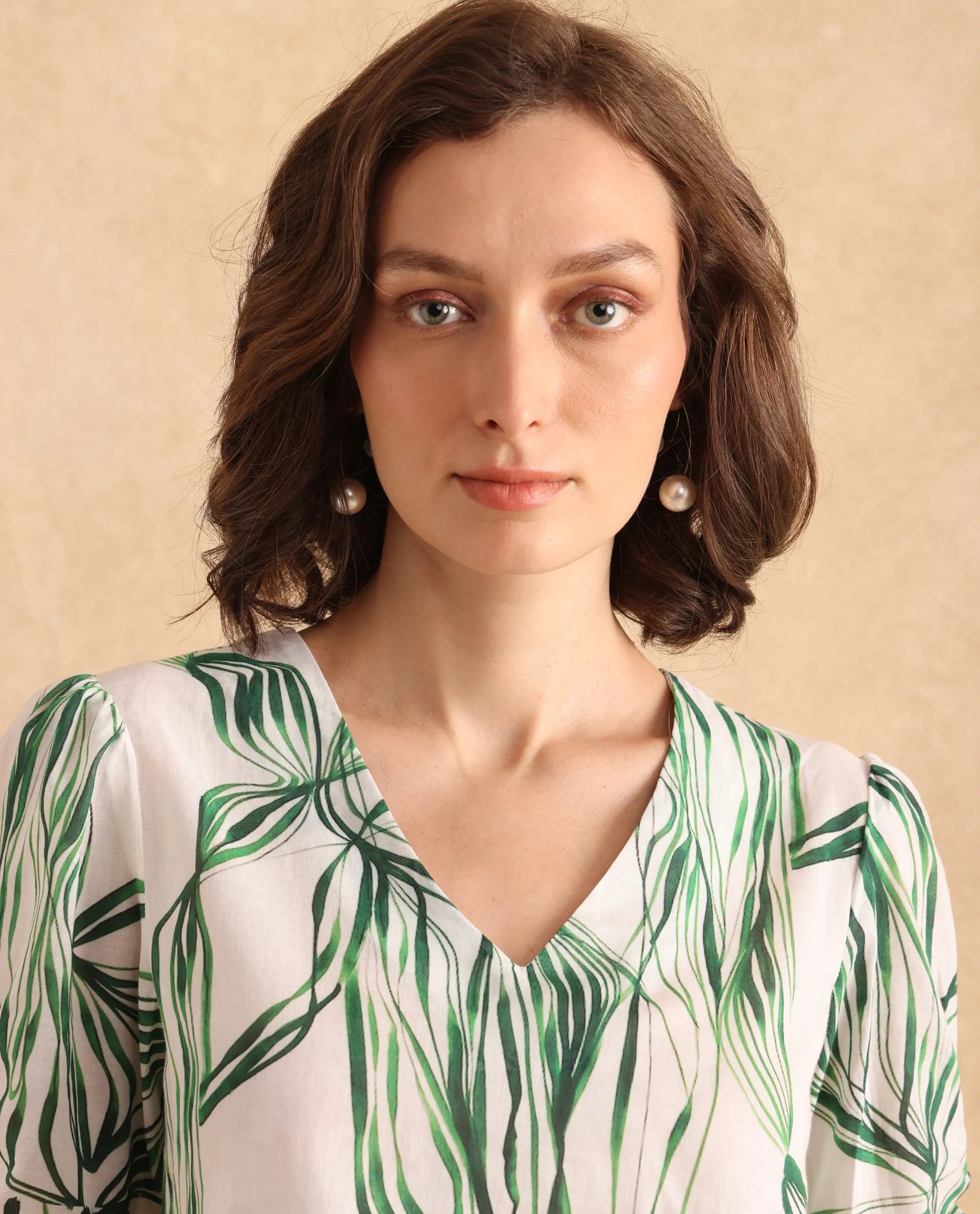 Rareism Women's Riter Green Cotton V-Neck Plain Puff Sleeve Regular Fit Top