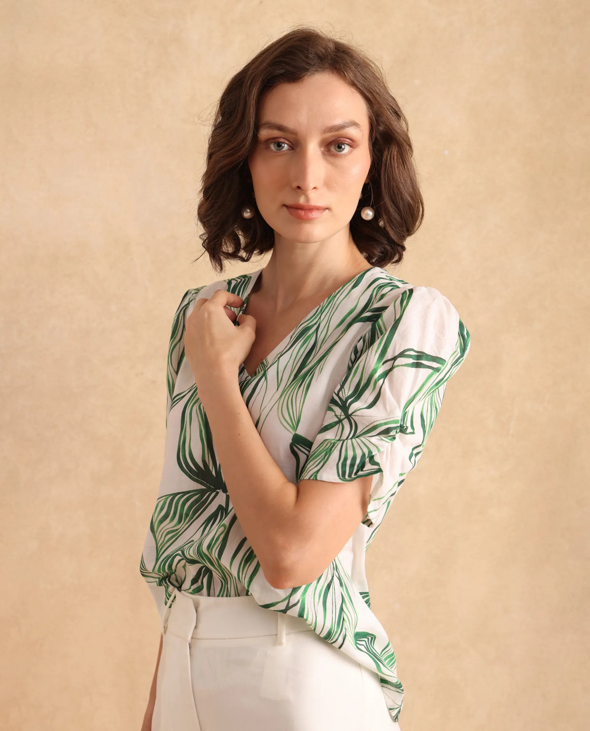 Rareism Women's Riter Green Cotton V-Neck Plain Puff Sleeve Regular Fit Top