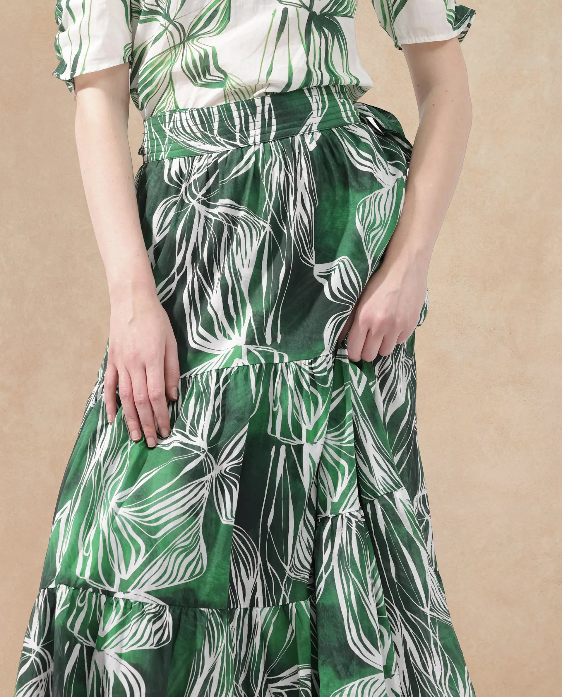 Rareism Women's Rittert Green Cotton Abstract Print Maxi Flared Skirt