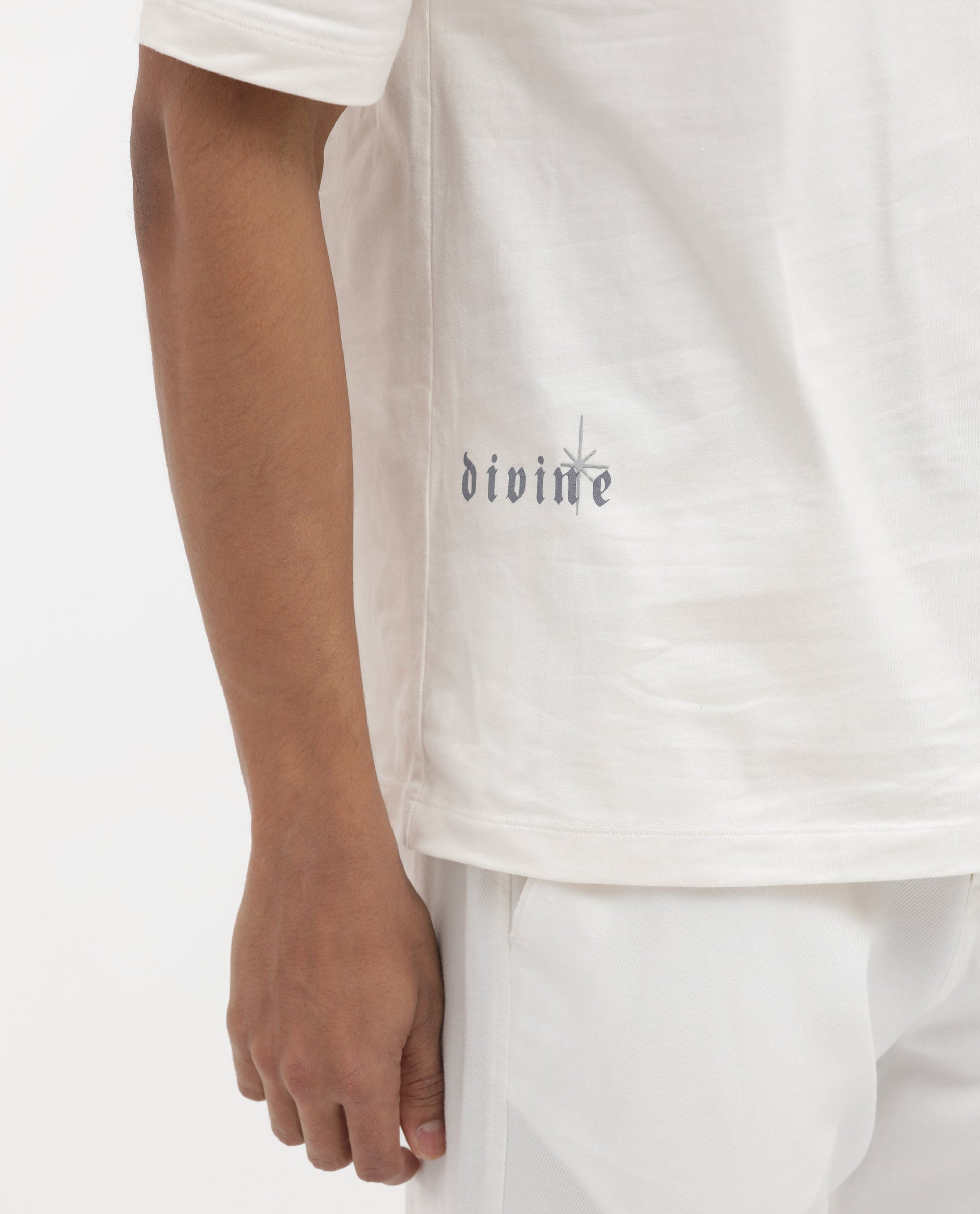 Rare Rabbit Articale Men's River Off White Cotton Polyester Fabric Crew Neck Oversized Fit Graphic Print T-Shirt