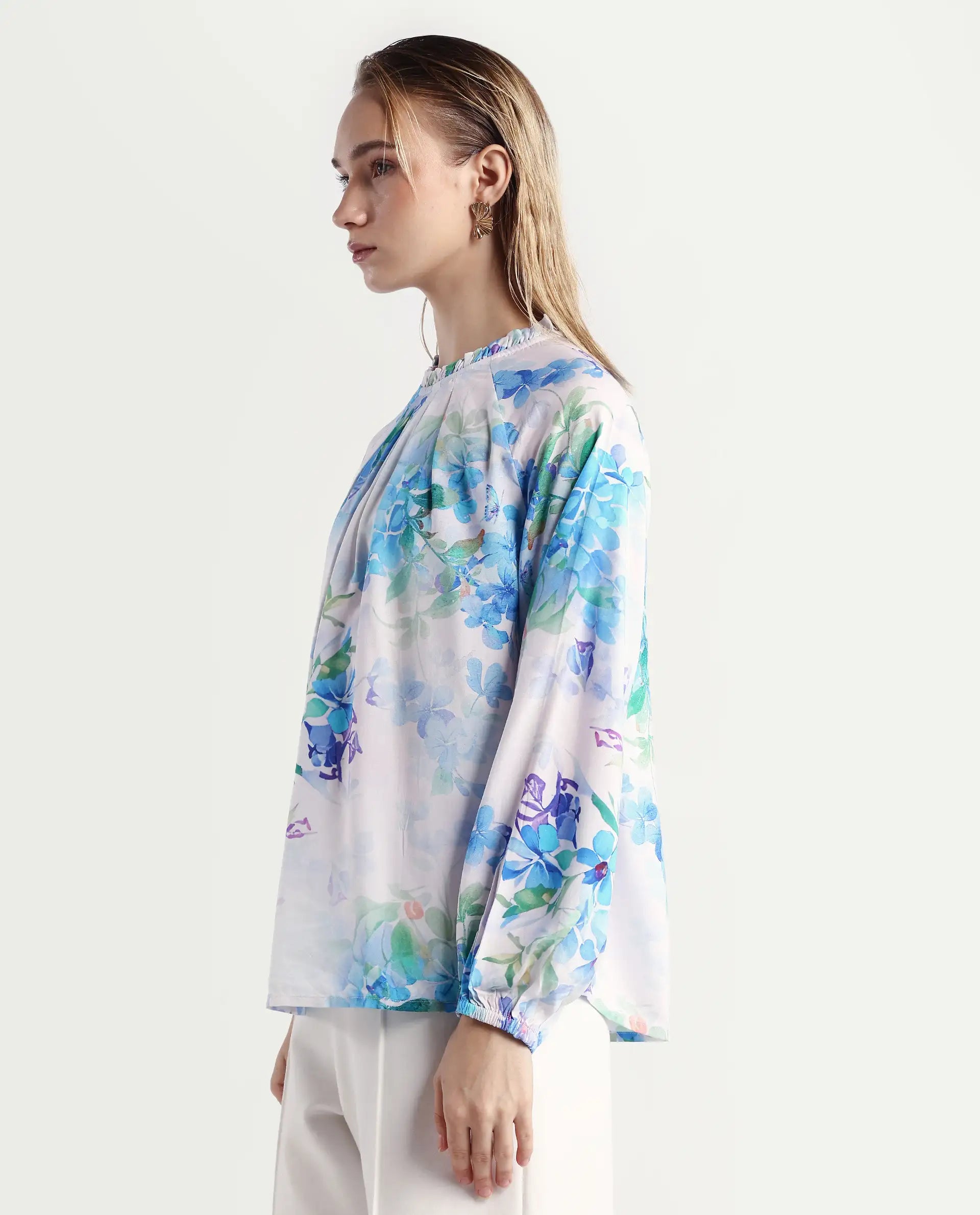 Rareism Women's Rome Light Blue Viscose Crew Neck Floral Print Raglan Sleeve Regular Fit Top