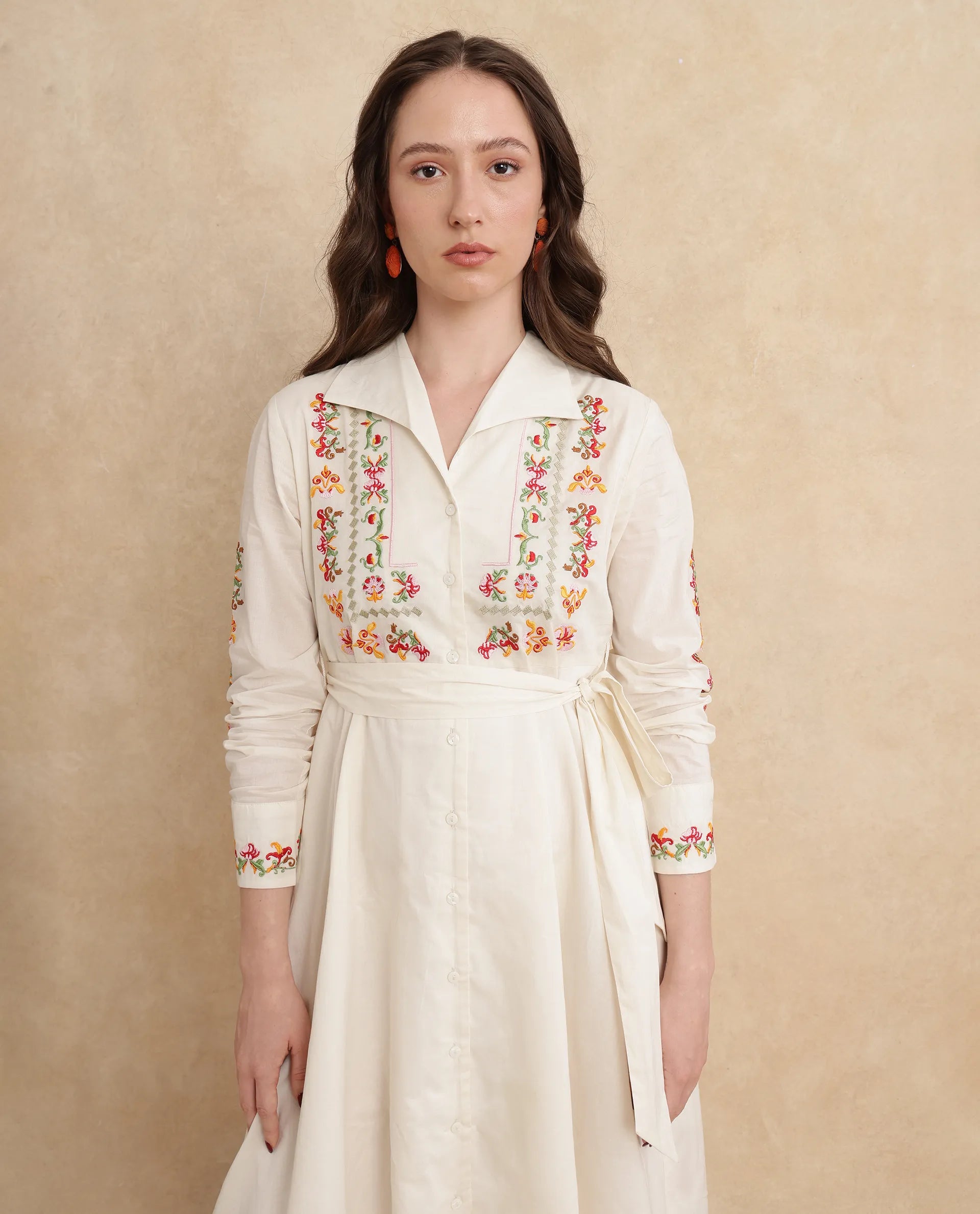 Rareism Women Ronaq Off White Cotton Fabric Cuffed Sleeve Collared Neck A-Line Midi Plain Dress