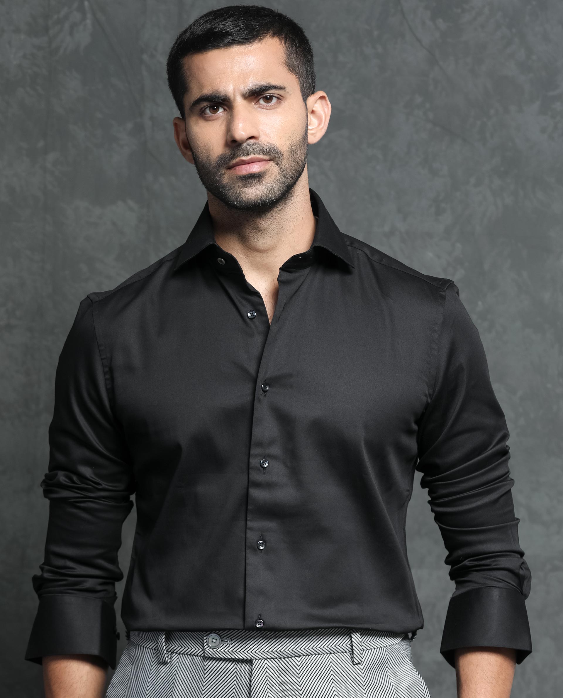 Rare Rabbit Men's Ronas Black Cotton Fabric Full Sleeves Solid Shirt