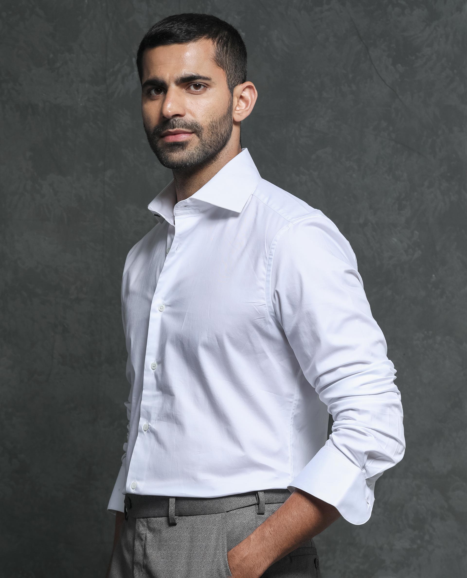 Rare Rabbit Men's Ronas White Cotton Fabric Full Sleeves Solid Shirt