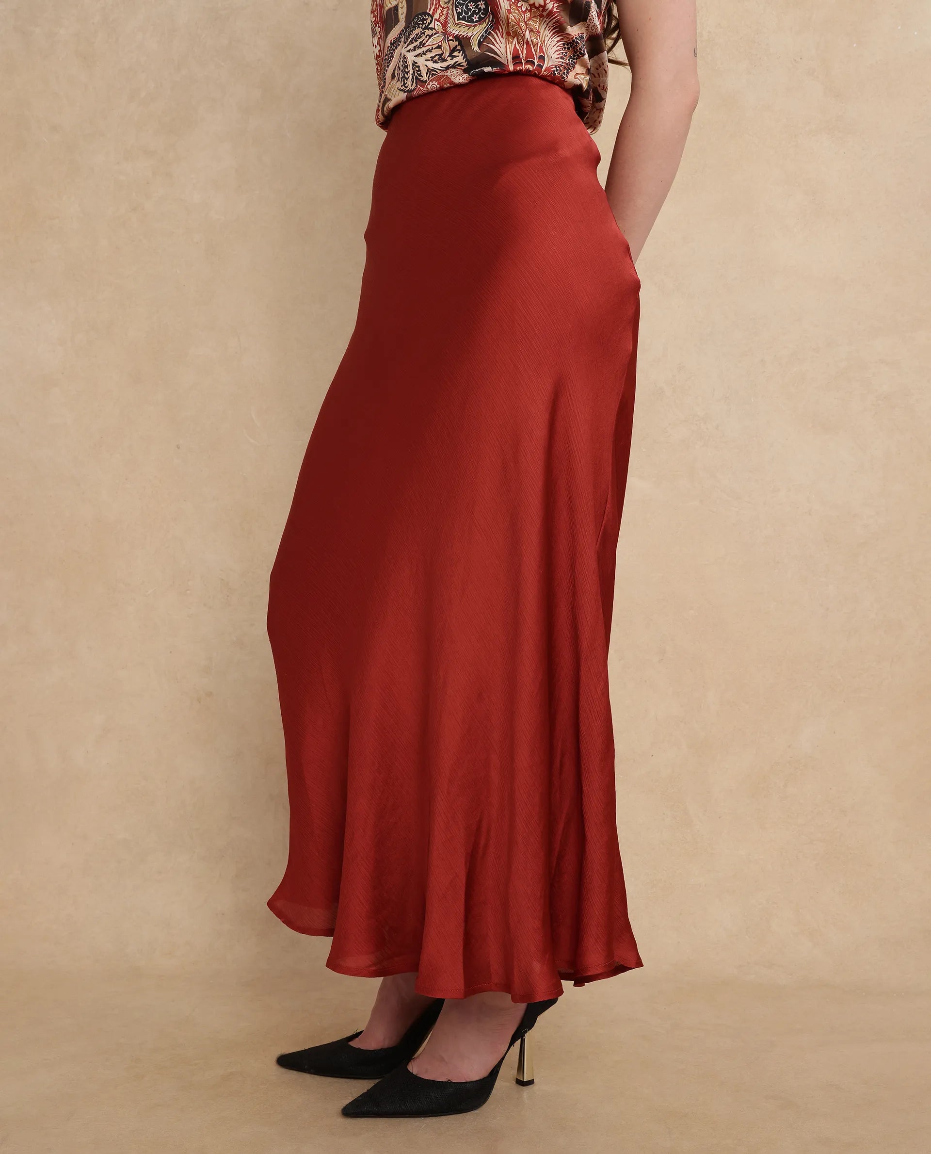 Rareism Women Ronu-B Rust Polyester Fabric Fitted Maxi Plain Skirt