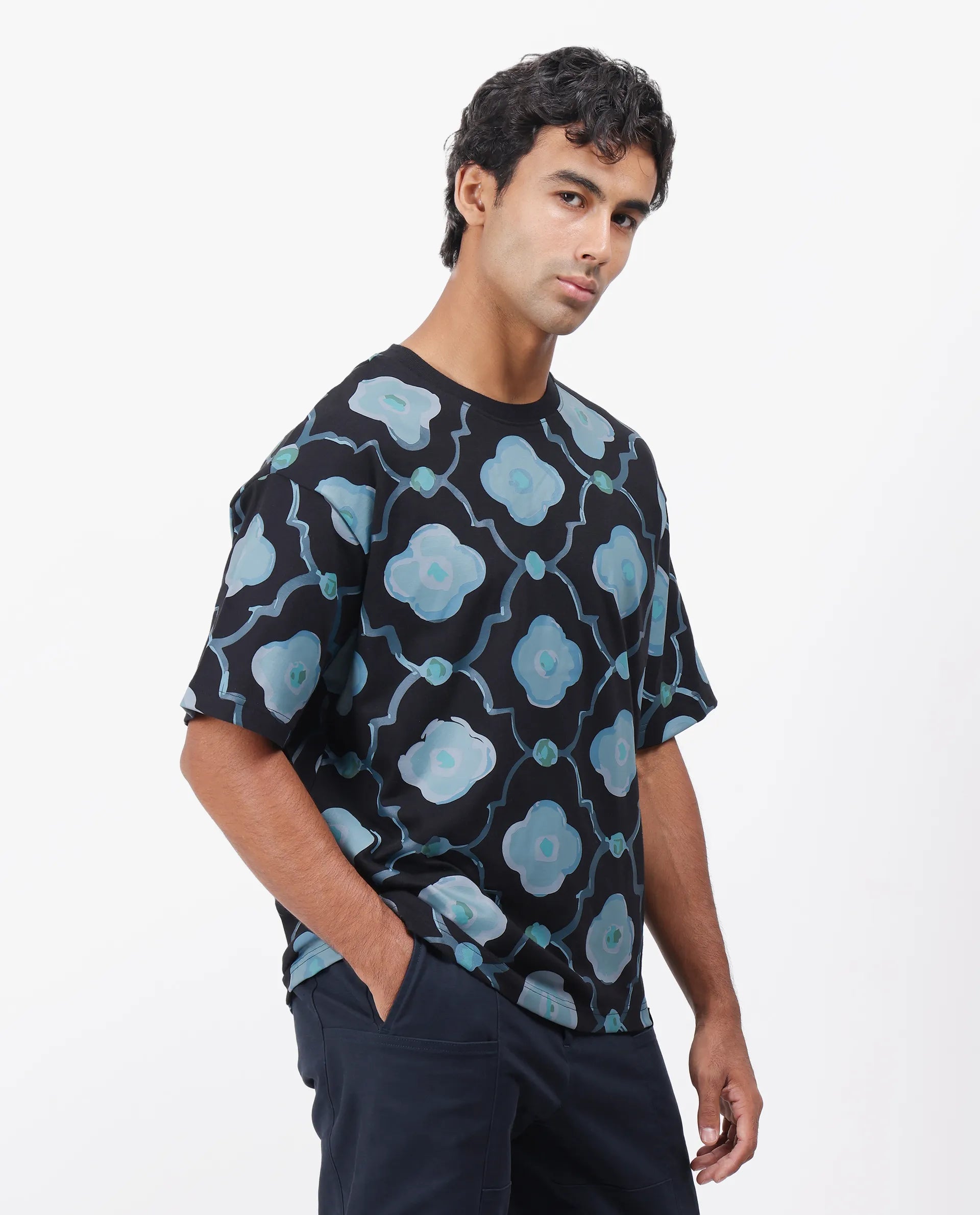 Rare Rabbit Men's Evino Black Cotton Graphic Print Oversized Fit Half Sleeve Crew Neck T-Shirt