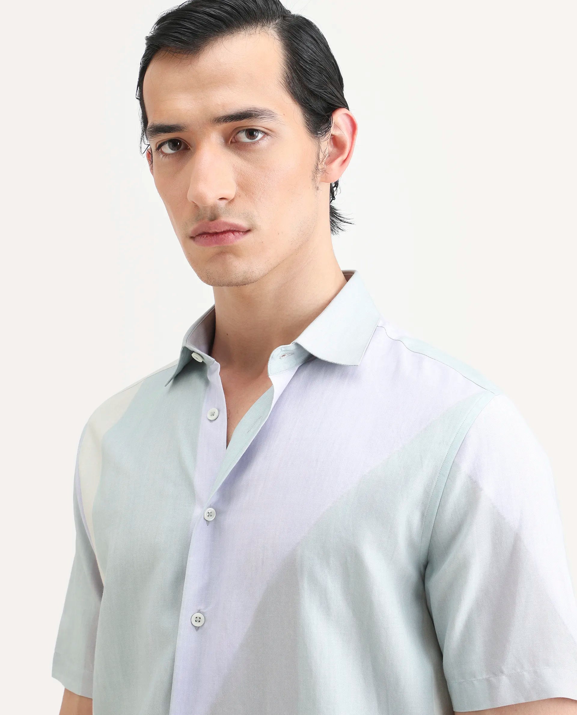 Rare Rabbit Men's Fade Pastel Green Cotton Blend Geometric Print Regular Fit Half Sleeve Collared Shirt
