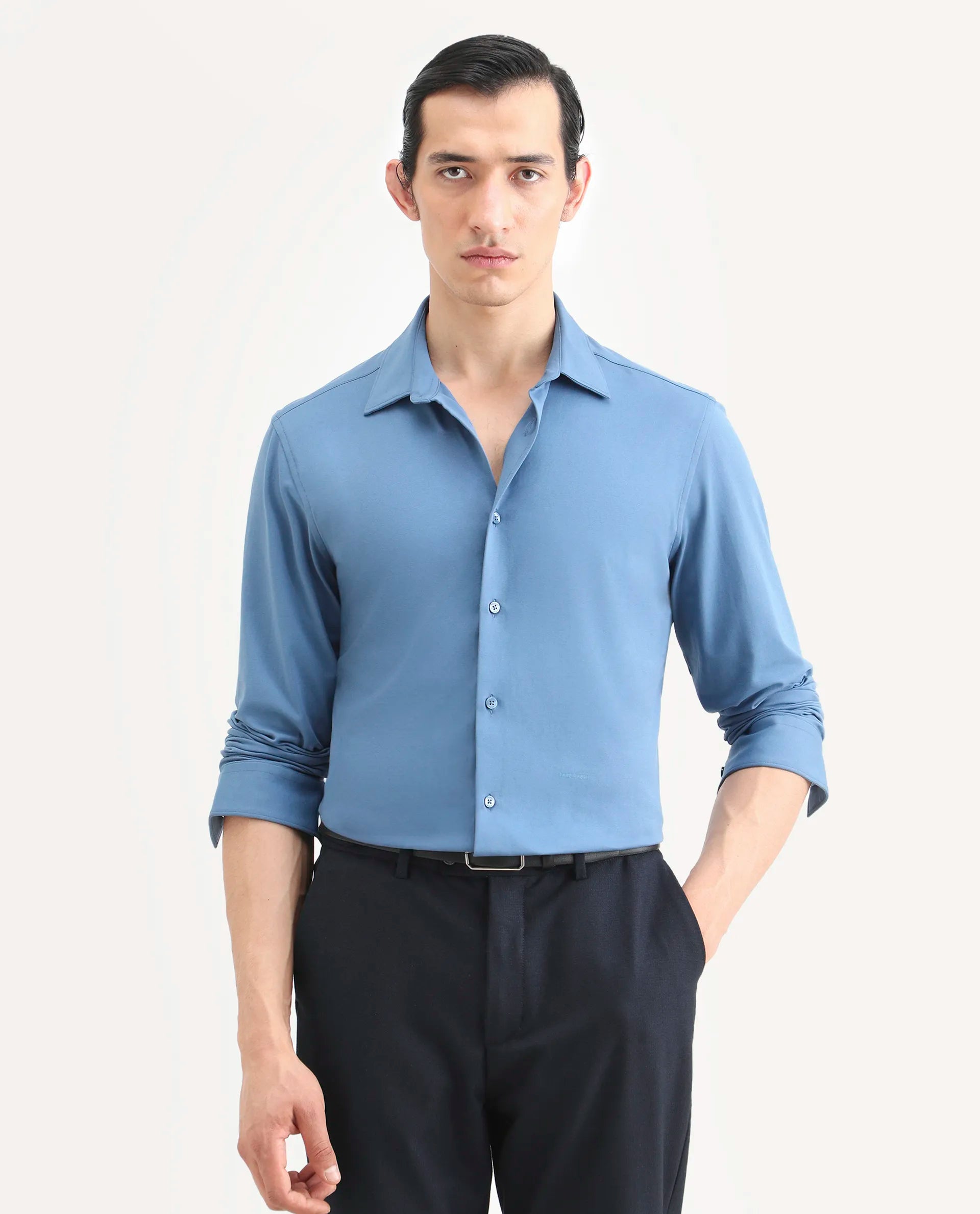 Rare Rabbit Men's Tour-25 Blue Cotton Blend Plain Regular Fit Full Sleeve Spread Collar Shirt