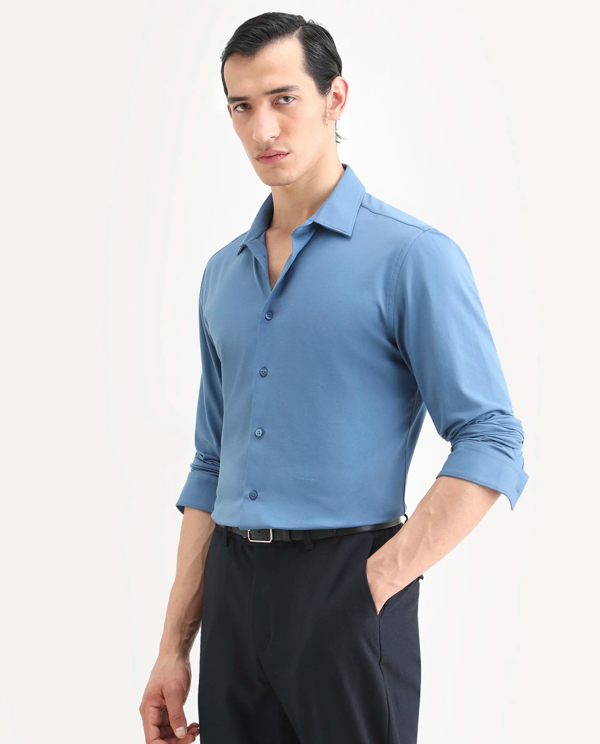 Rare Rabbit Men's Tour-25 Blue Cotton Blend Plain Regular Fit Full Sleeve Spread Collar Shirt