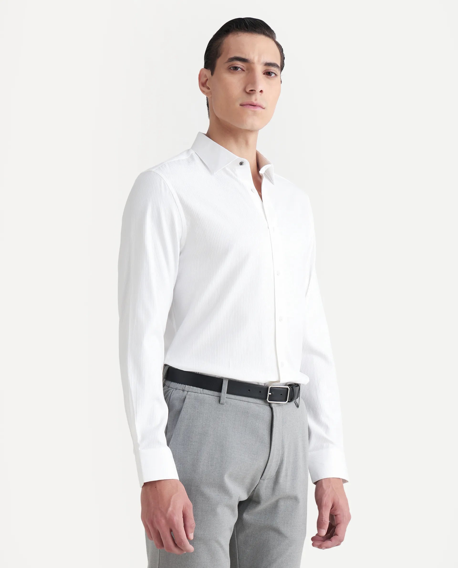 Rare Rabbit Men's Novo-25 White Cotton Striped Print Regular Fit Full Sleeve Collared Shirt