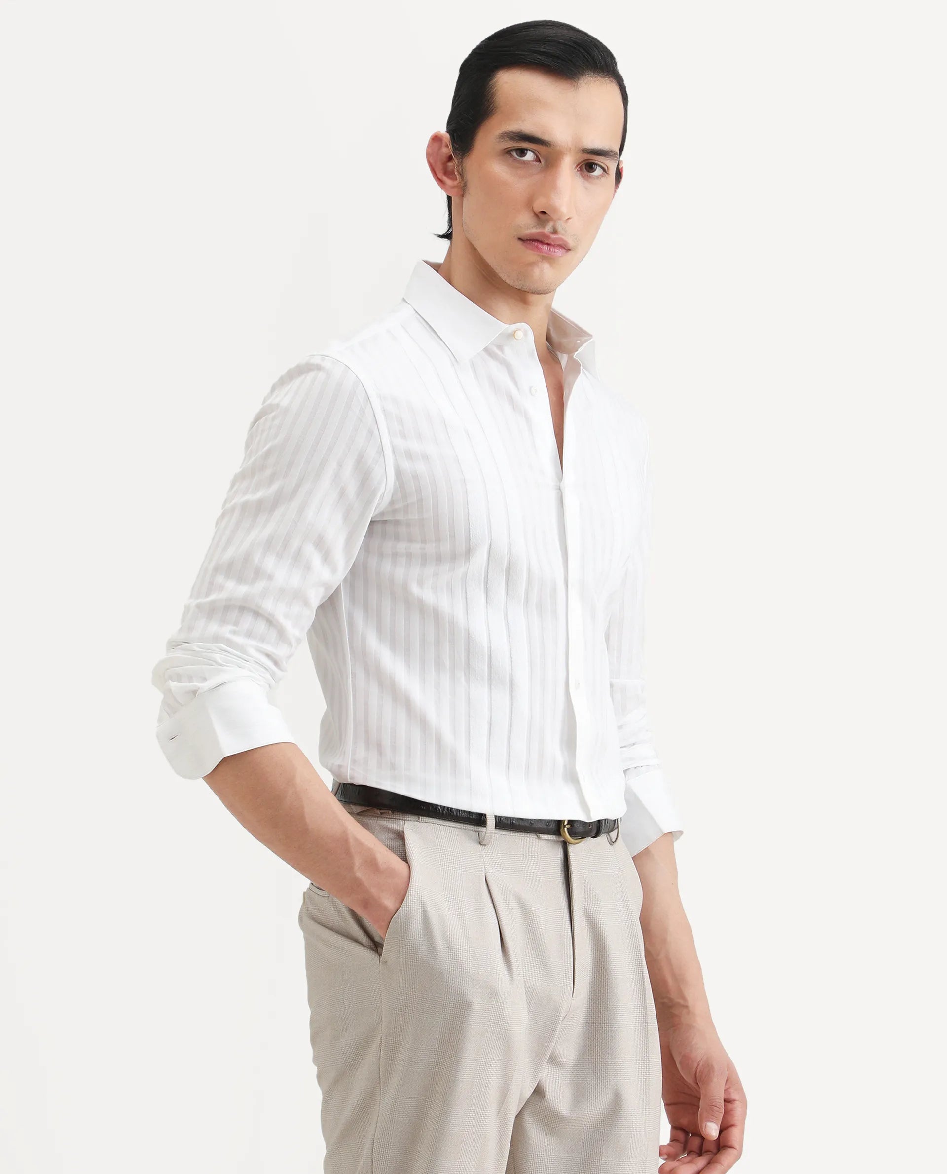 Rare Rabbit Men's Marlo-25 White Cotton Striped Print Regular Fit Full Sleeve Collared Shirt