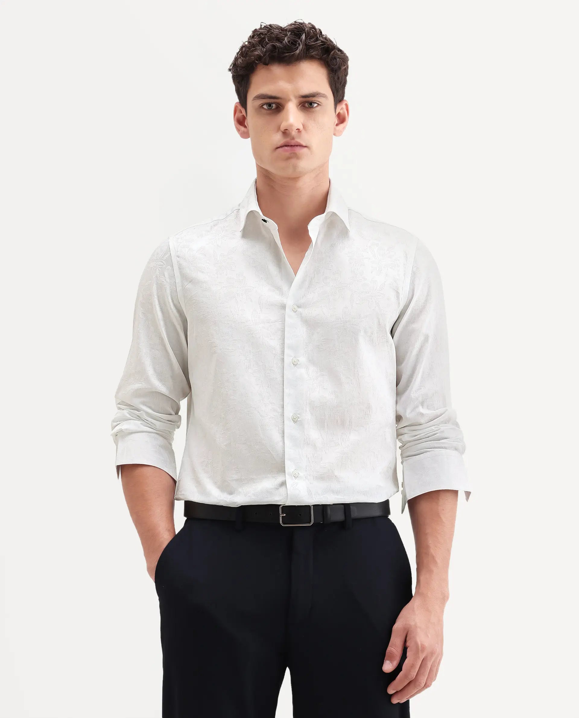 Rare Rabbit Men's Bedale White Cotton Fabric Spread Collar Regular Fit Jacquard Shirt