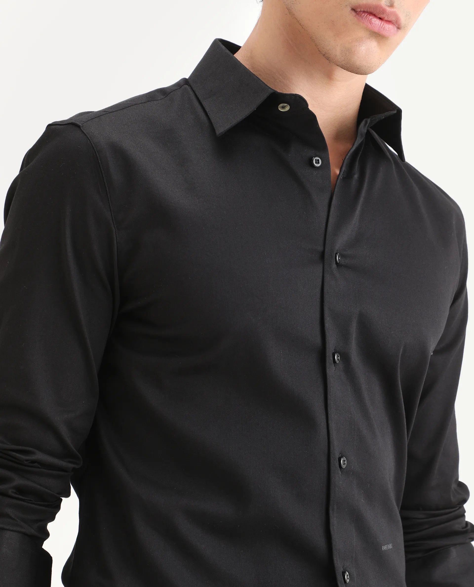 Rare Rabbit Men's Holla-Ss26 Black Cotton Blend Fabric Full Sleeve Spread Collar Regular Fit Plain Shirt