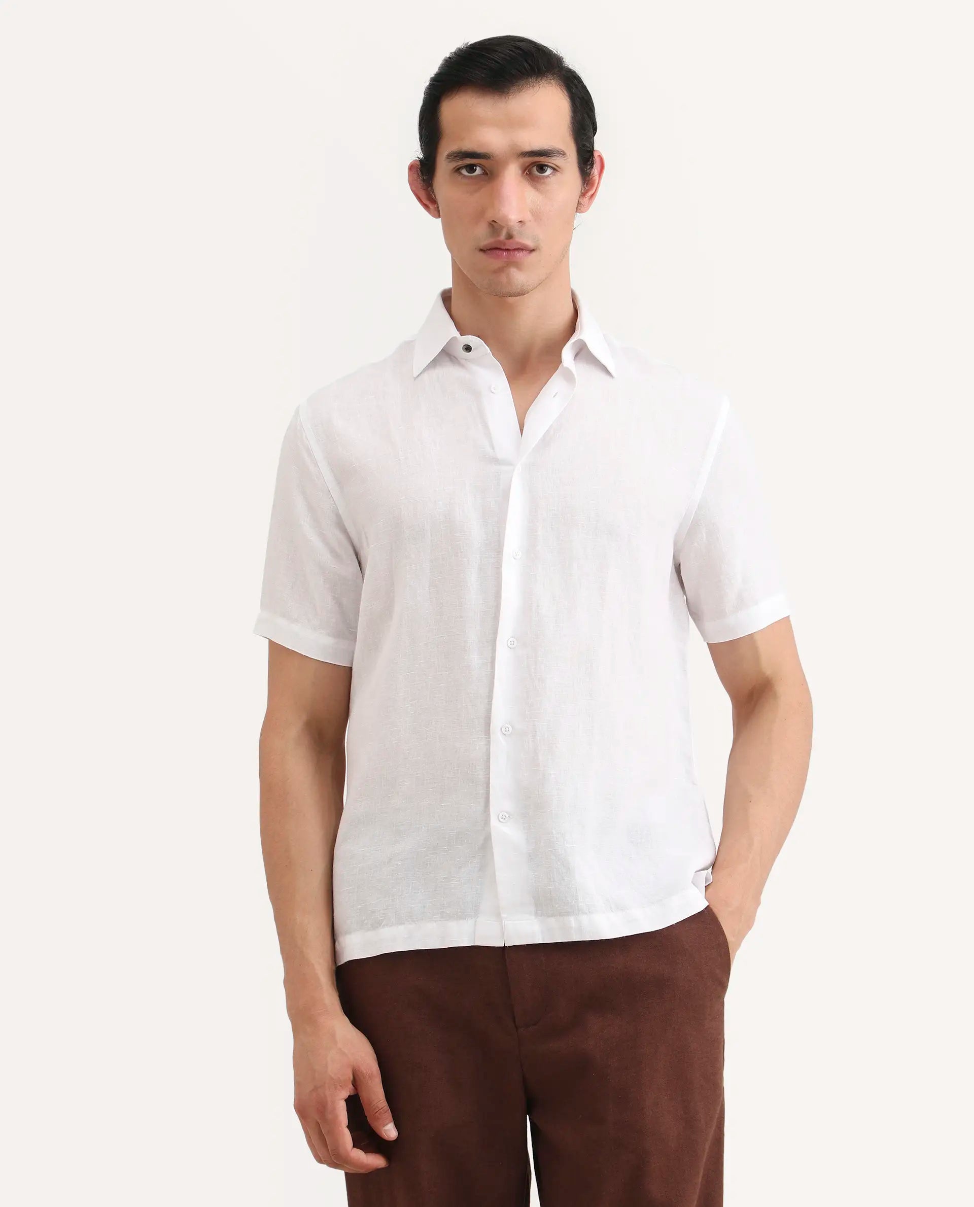 Rare Rabbit Men's Linex Ss White Linen Blend Fabric Half Sleeve Spread Collar Regular Fit Plain Shirt