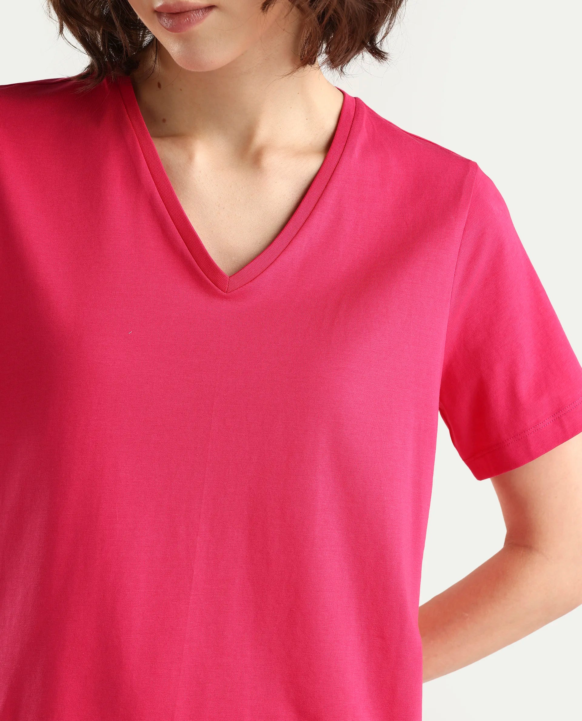 Rareism Women's Zin Dark Pink Cotton Blend Half Sleeve Relaxed Fit Plain T-Shirt