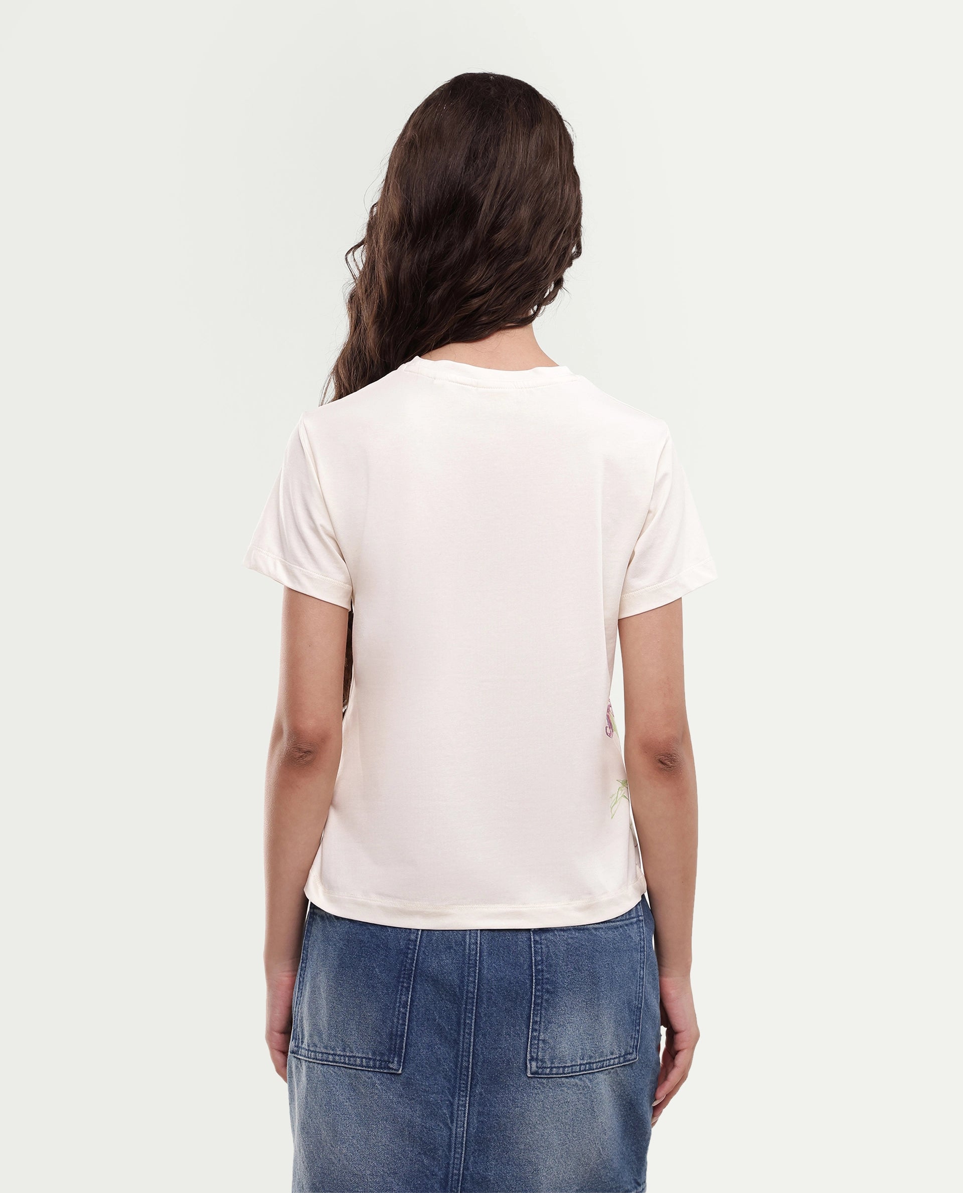 Rareism Women's Zikks Off White Cotton Blend Half Sleeve Regular Fit Floral Print T-Shirt