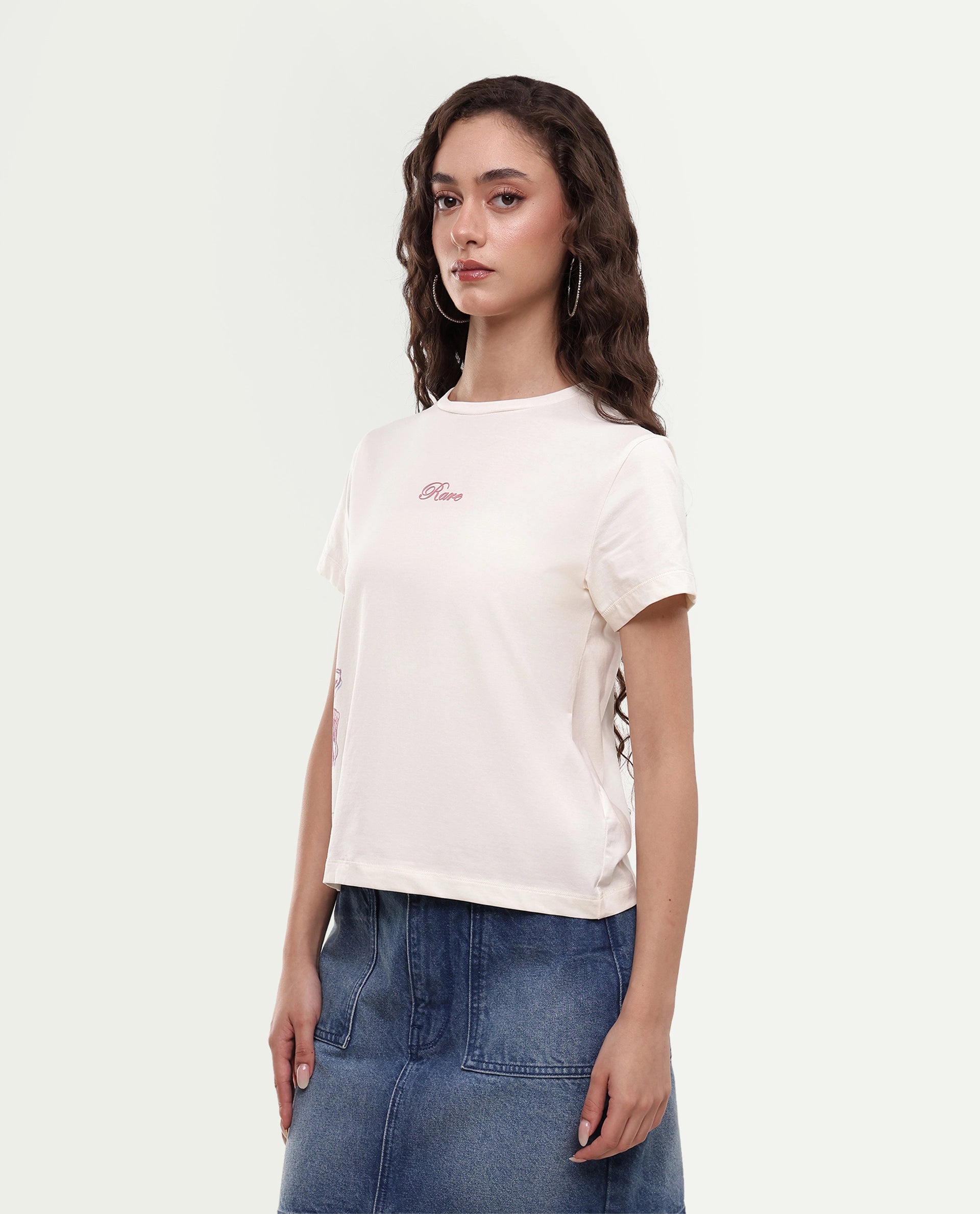 Rareism Women's Zikks Off White Cotton Blend Half Sleeve Regular Fit Floral Print T-Shirt
