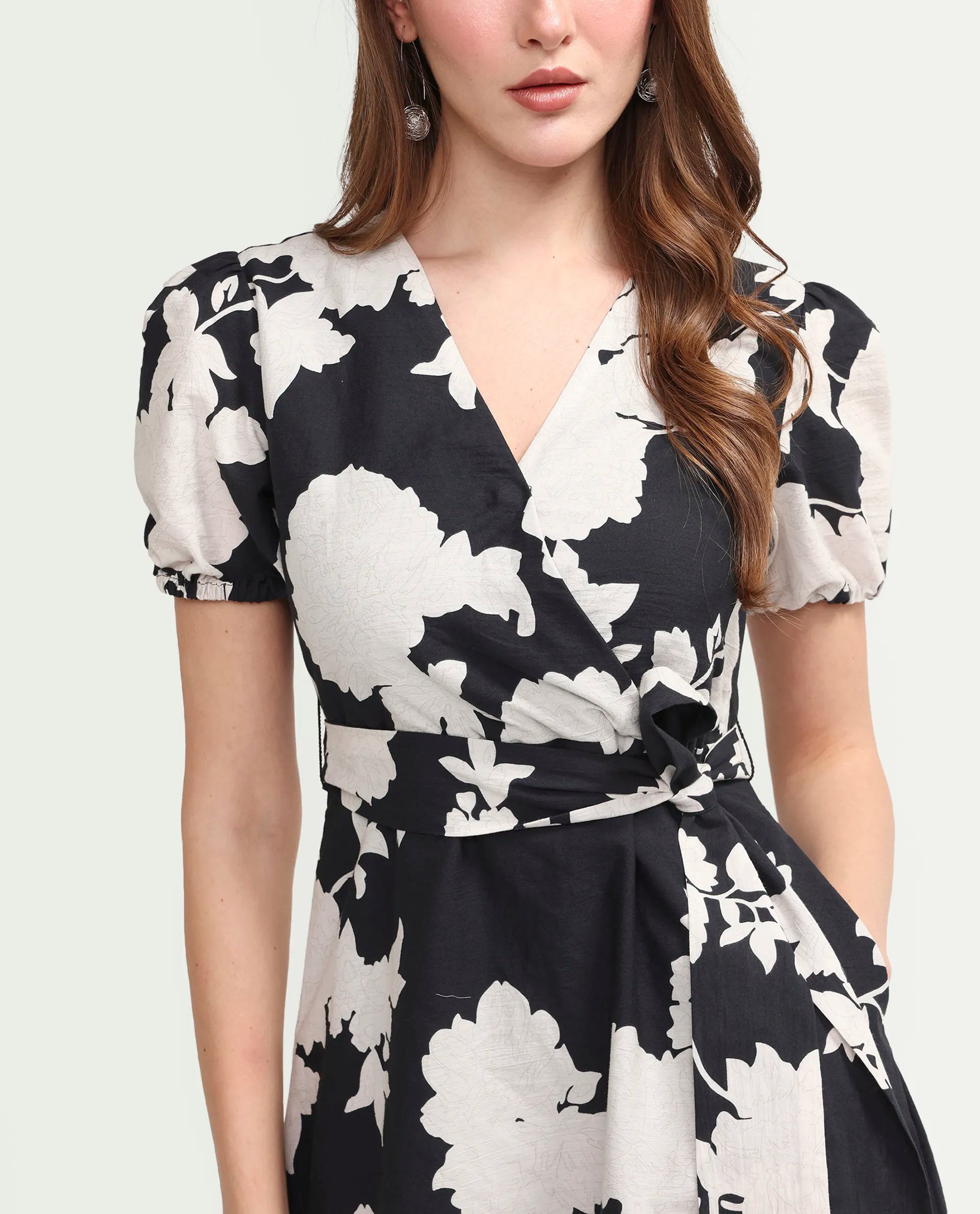 Rareism Women's Cazzy Black Cotton Half Sleeve Flared Floral Print Dress