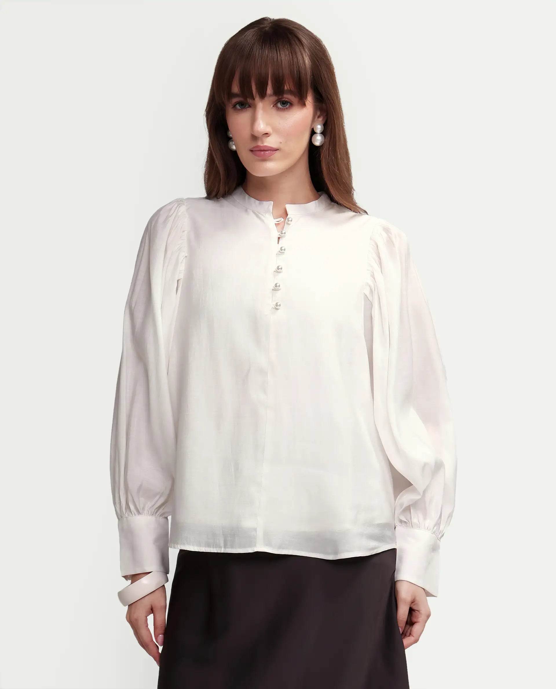 Rareism Women's Ceca Off White Viscose Blend Full Sleeve Relaxed Fit Plain Top