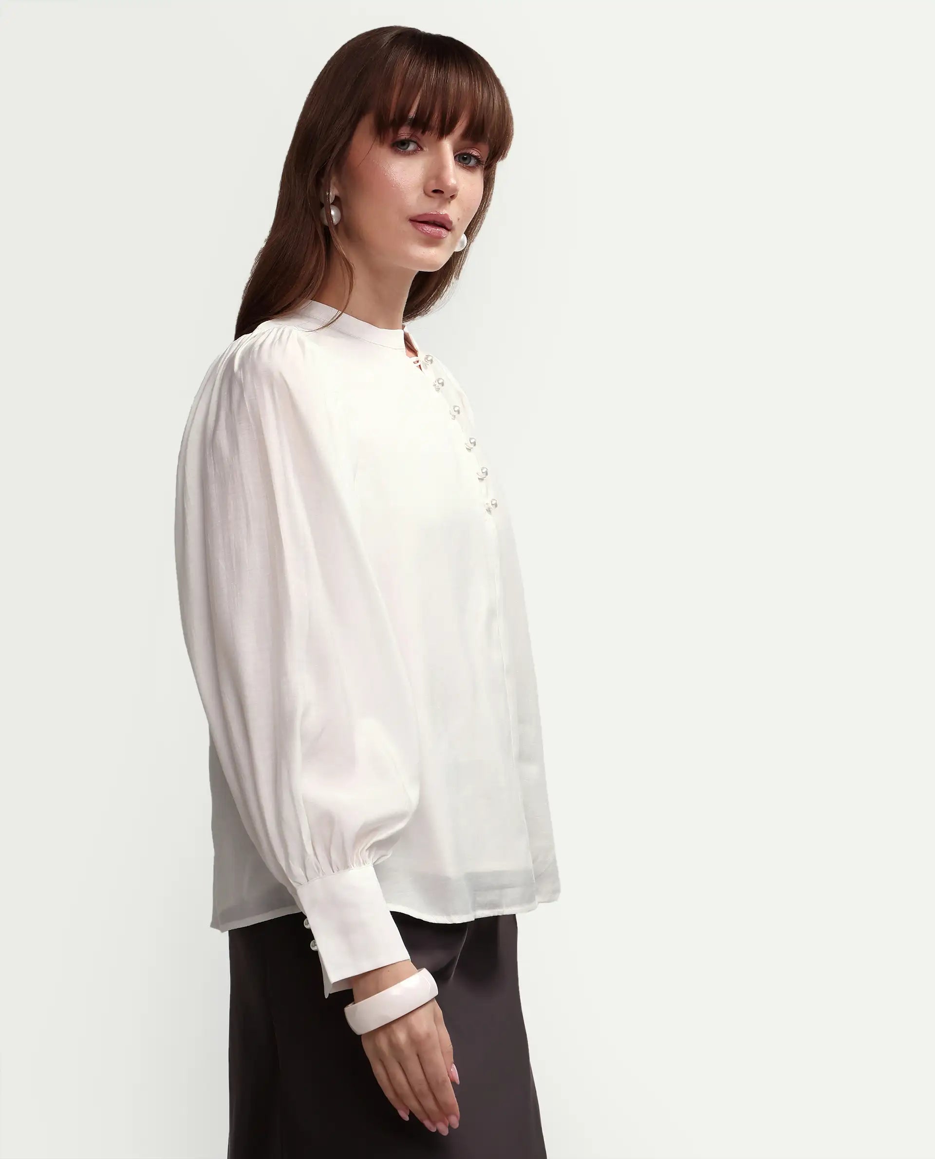 Rareism Women's Ceca Off White Viscose Blend Full Sleeve Relaxed Fit Plain Top