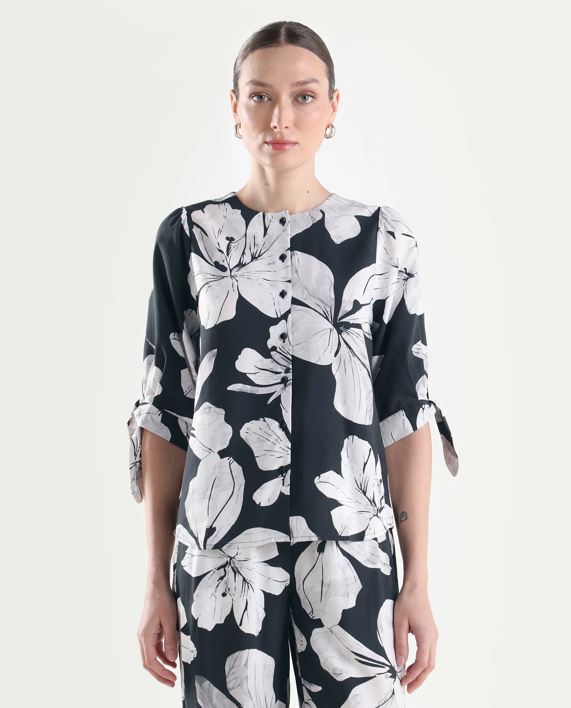 Rareism Women's Vasha-T Black Viscose Half Sleeve Relaxed Fit Floral Print Top