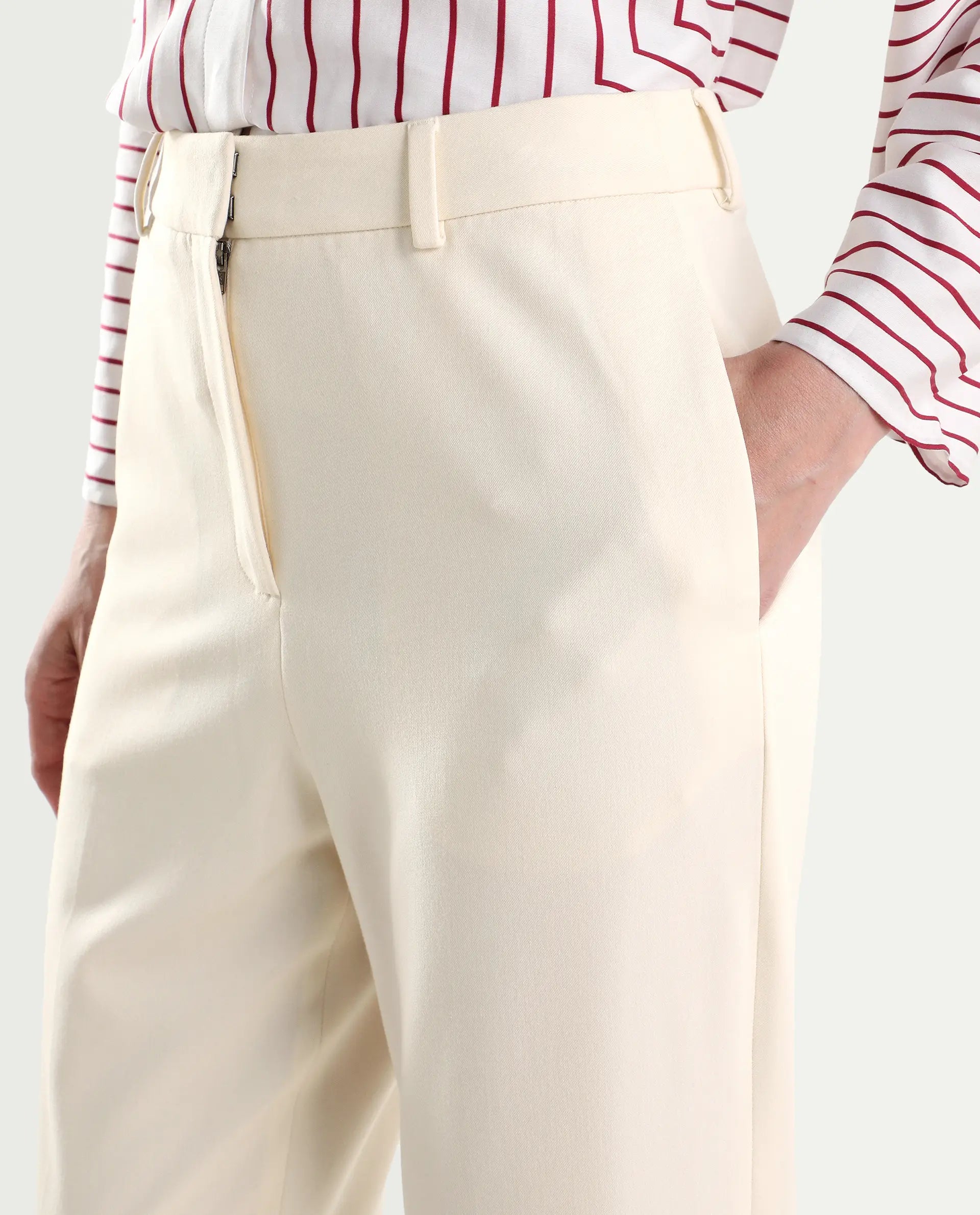 Rareism Women's Paper Off White Viscose Blend Tapered Plain Trouser