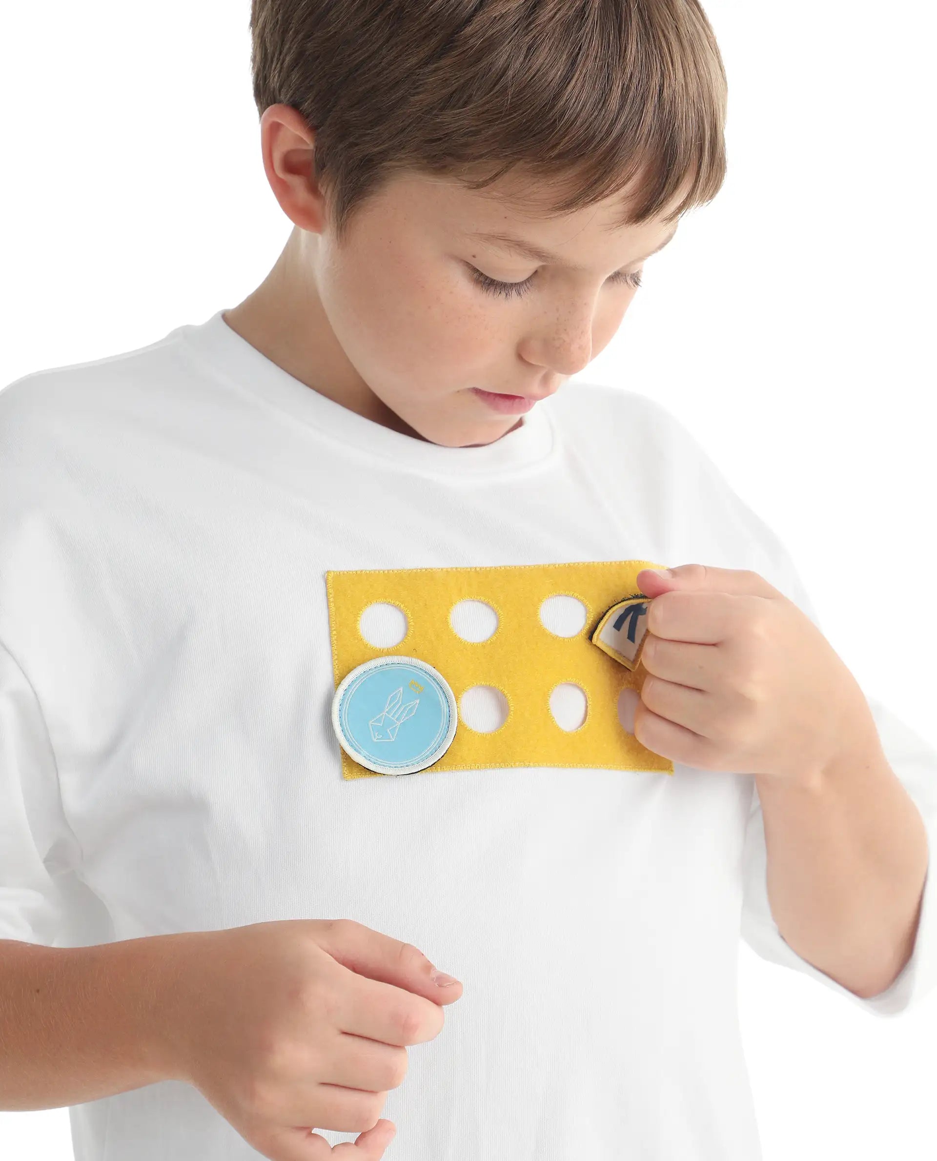 Rare Ones Kids Legun-26 White Cotton Pull-On Closure Badge Applique Oversized Fit T-Shirt