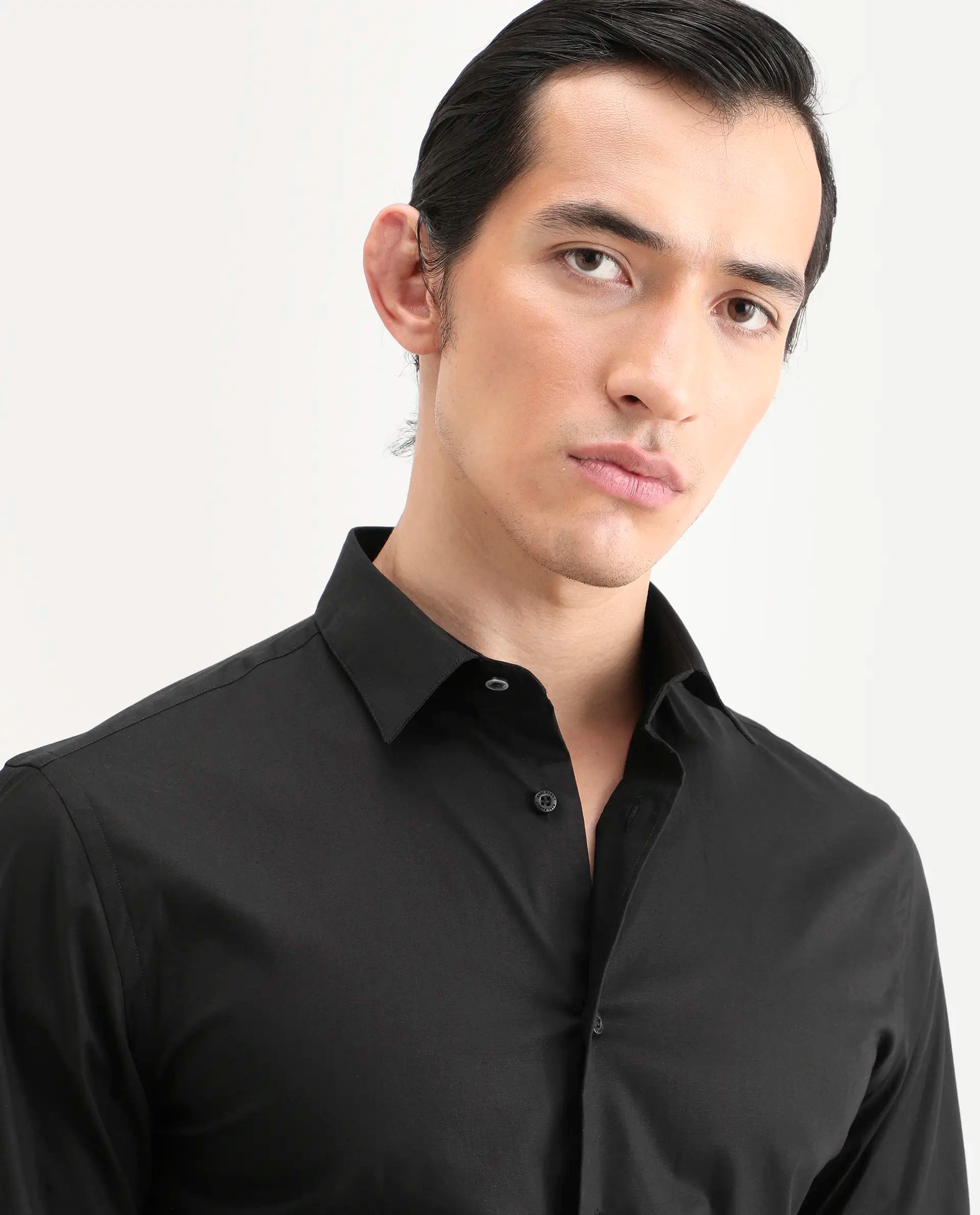 Rare Rabbit Men's Jewto Black Cotton Blend Fabric Full Sleeve Spread Collar Regular Fit Plain Shirt