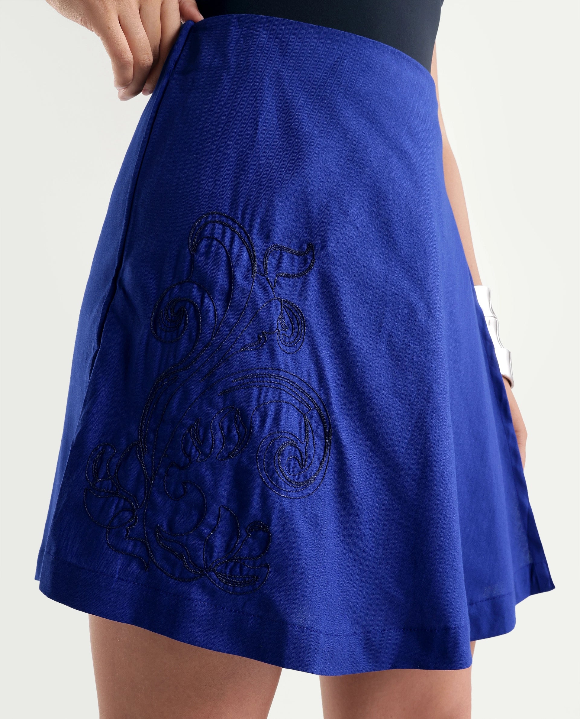 Rareism Women's Karla Navy Cotton Fitted Abstract Print Skirt