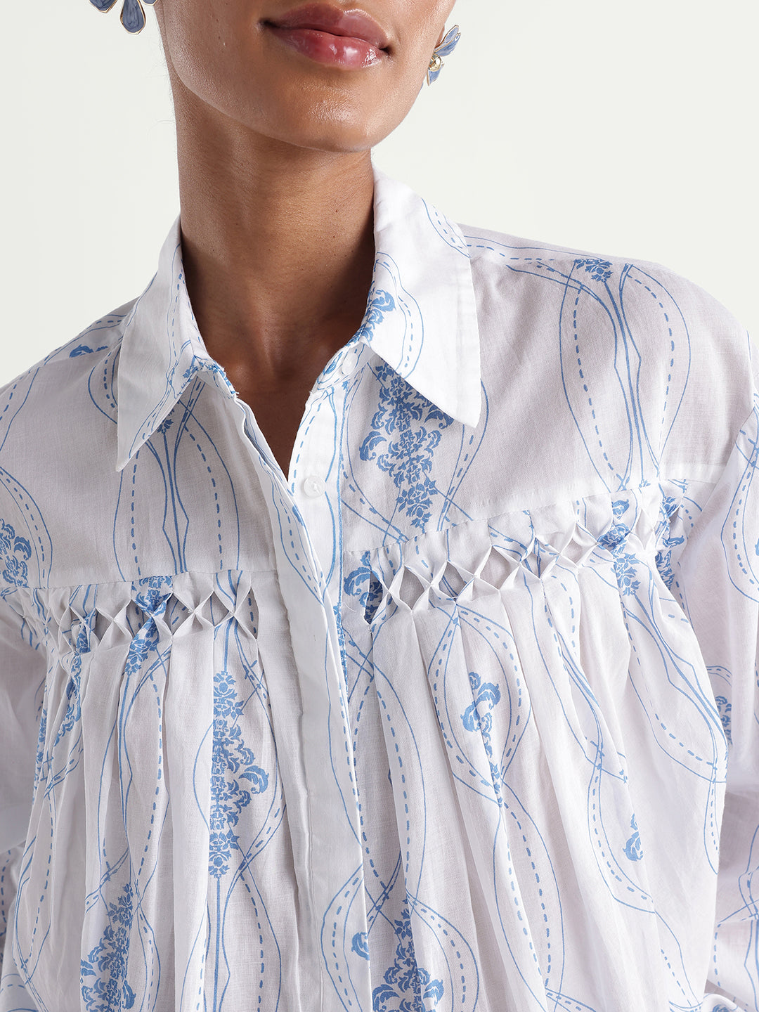 Rareism Women's Kaveny Off White Viscose Spread Collar Regular Ornamental Print Top