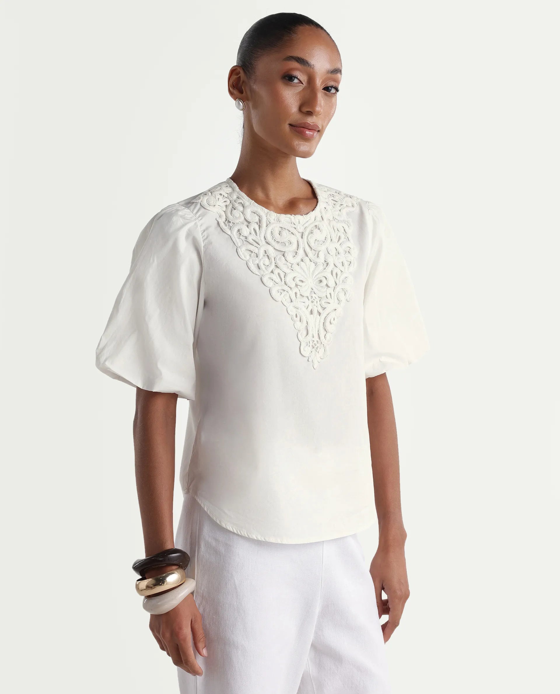 Rareism Women's Nuku White Cotton Crew Neck Relaxed Plain Top