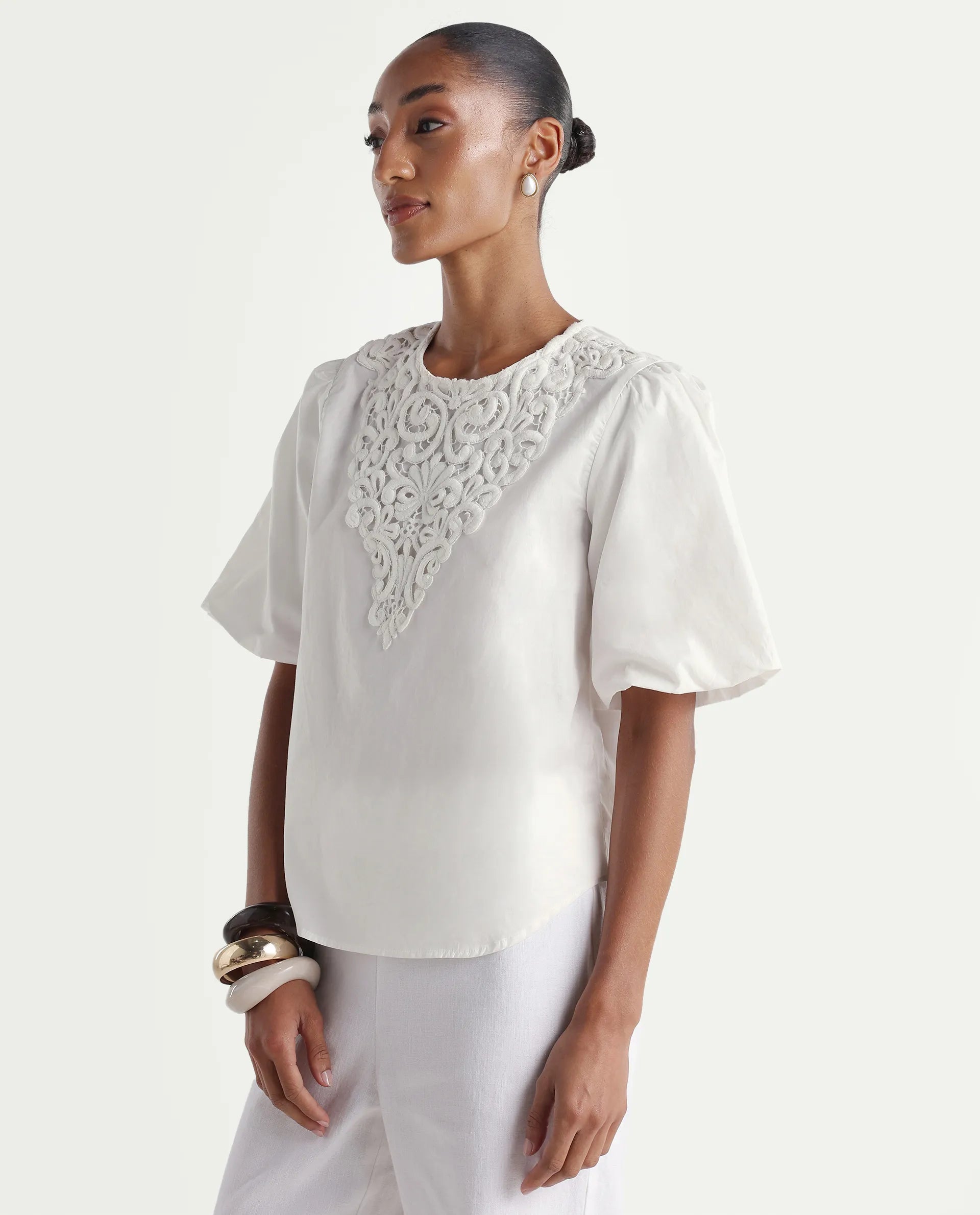 Rareism Women's Nuku White Cotton Crew Neck Relaxed Plain Top