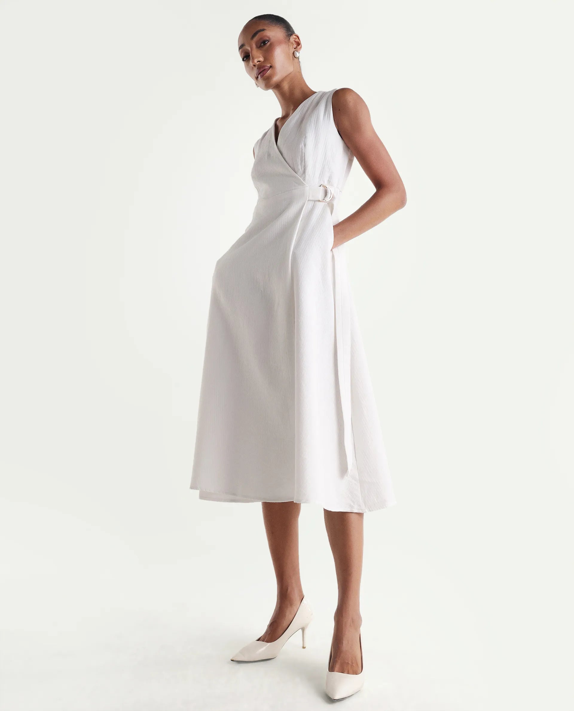 Rareism Women's Rulet Primary Beige Cotton Sleeveless V-Neck A-Line Plain Dress