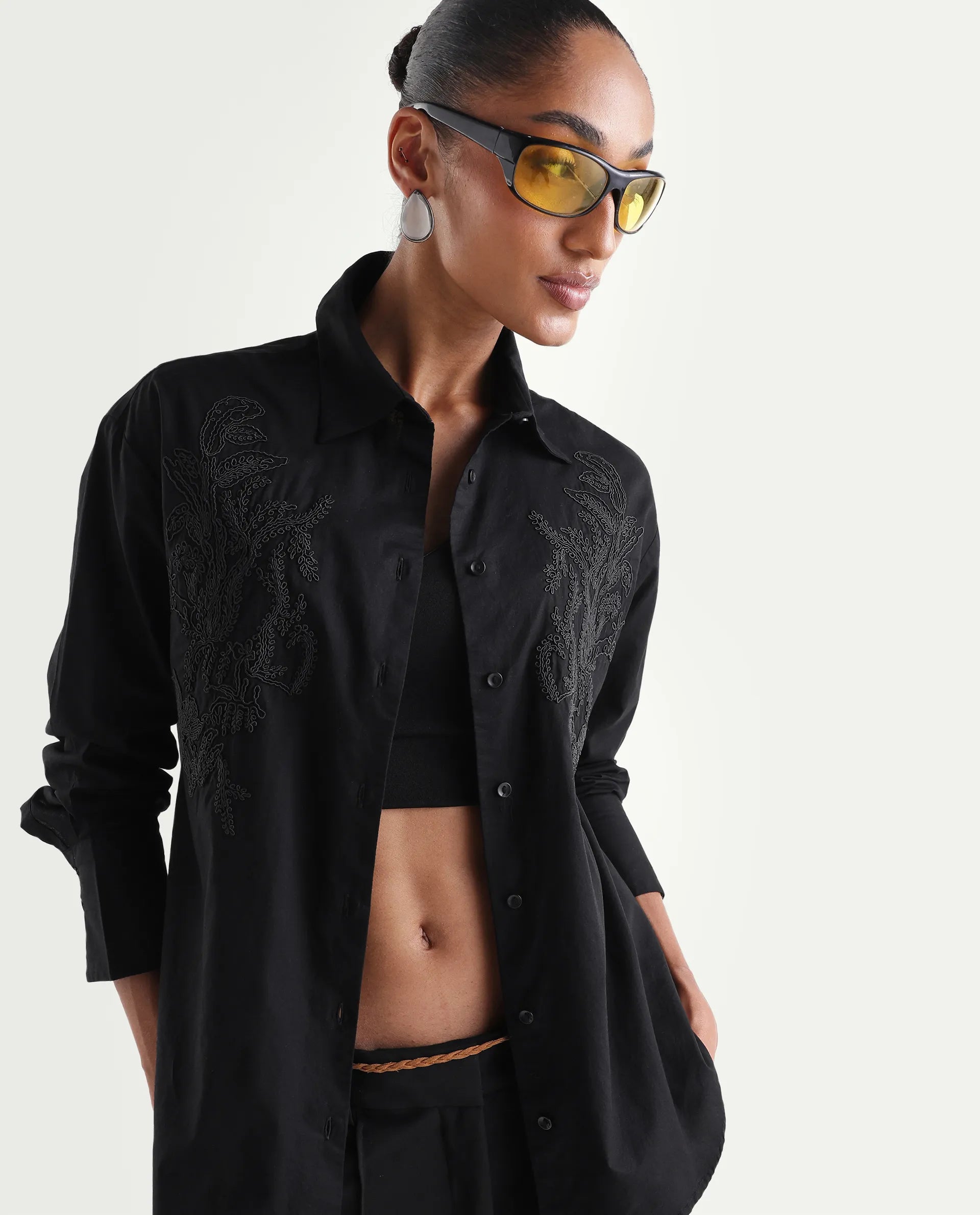 Rareism Women's Torim Black Cotton Spread Collar Button Regular Plain Shirt