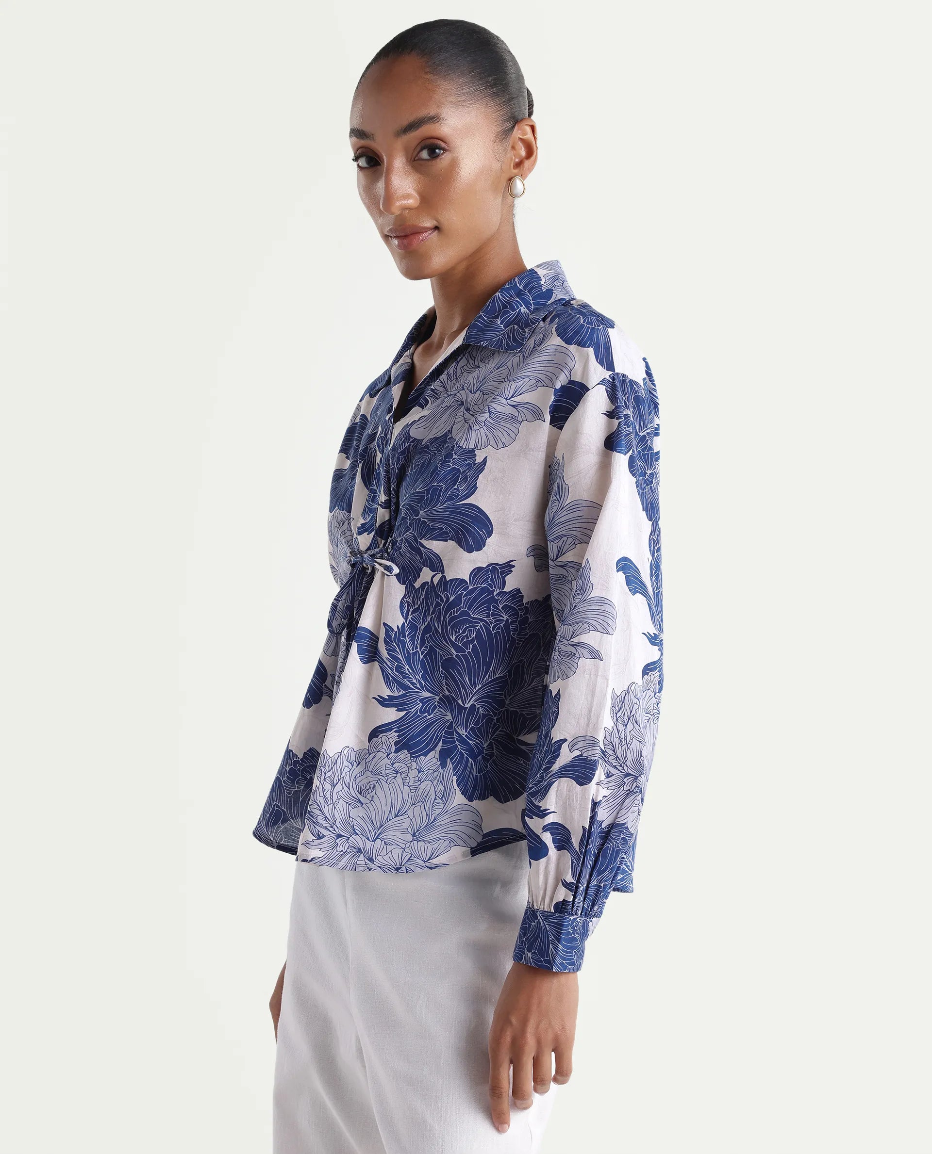 Rareism Women's Vetot Blue Cotton Johnny Collar Relaxed Floral Print Top