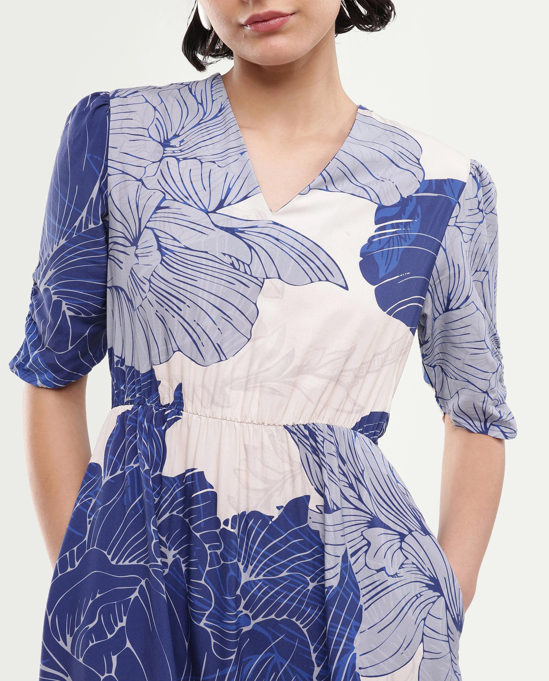 Rareism Women's Vuxon Blue Viscose V-Neck Fit And Flare Floral Print Dress