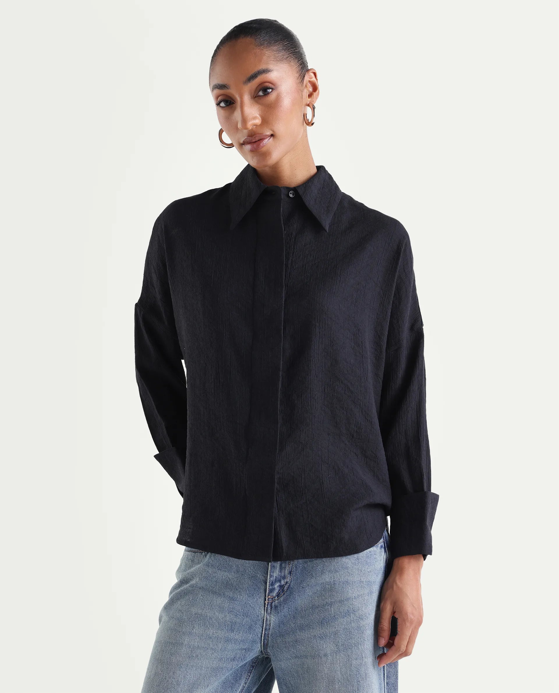 Rareism Women's Duxa Black Viscose Blend Spread Collar Button Oversized Plain Shirt