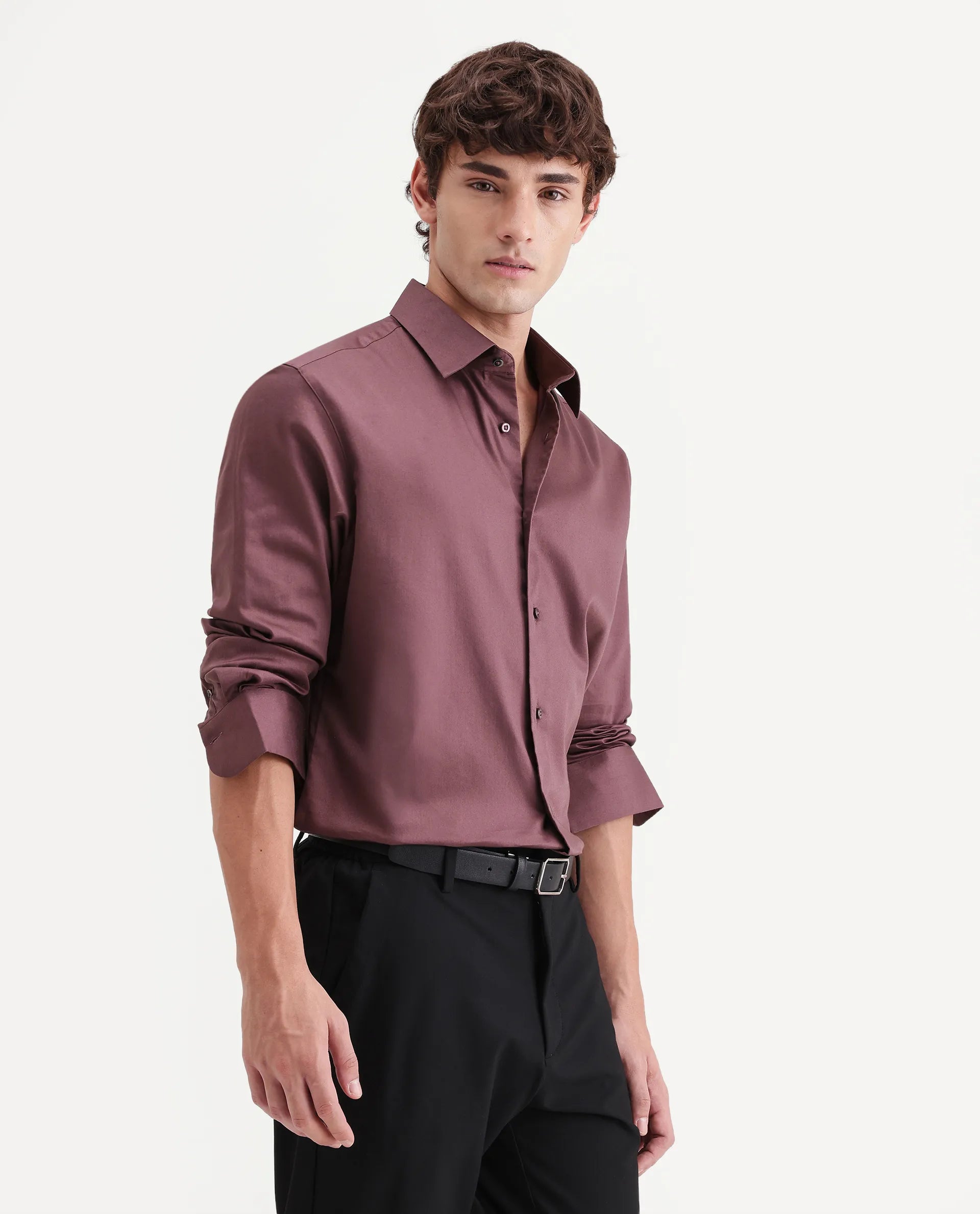 Rare Rabbit Men's Holla-Aw26 Dusky Red Cotton Blend Spread Collar Regular Plain Shirt