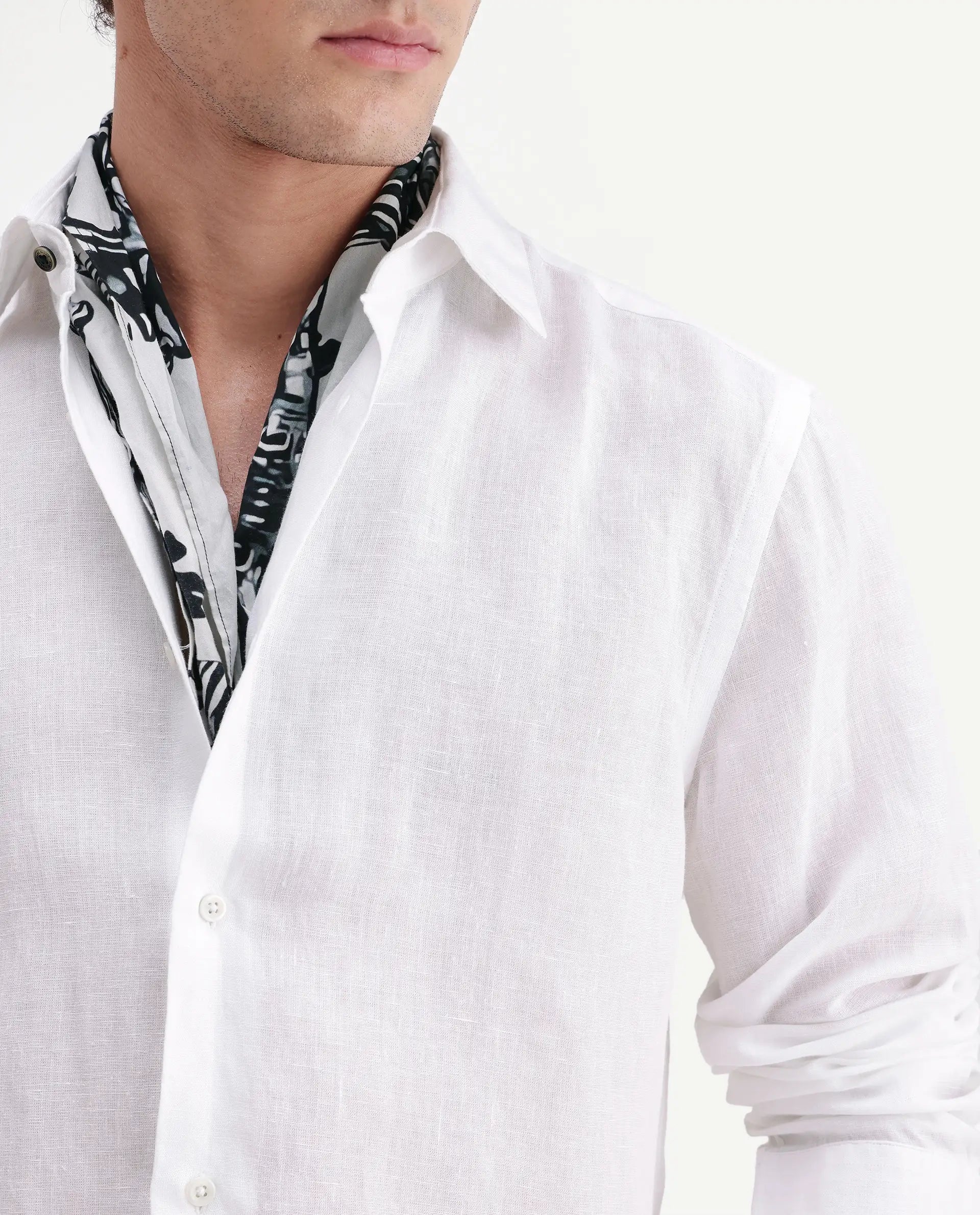 Rare Rabbit Men's Linex-Ls-Aw26 White Linen Blend Spread Collar Regular Fit Plain Shirt